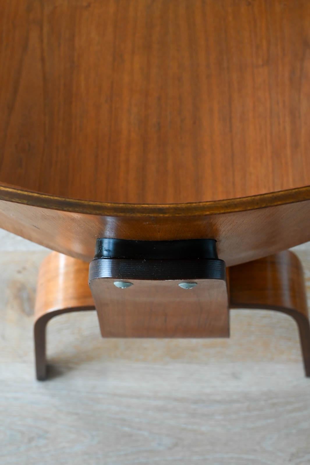 Charles Eames for Herman Miller 1st Generation Early Walnut DCW, ca. 1950 For Sale 8