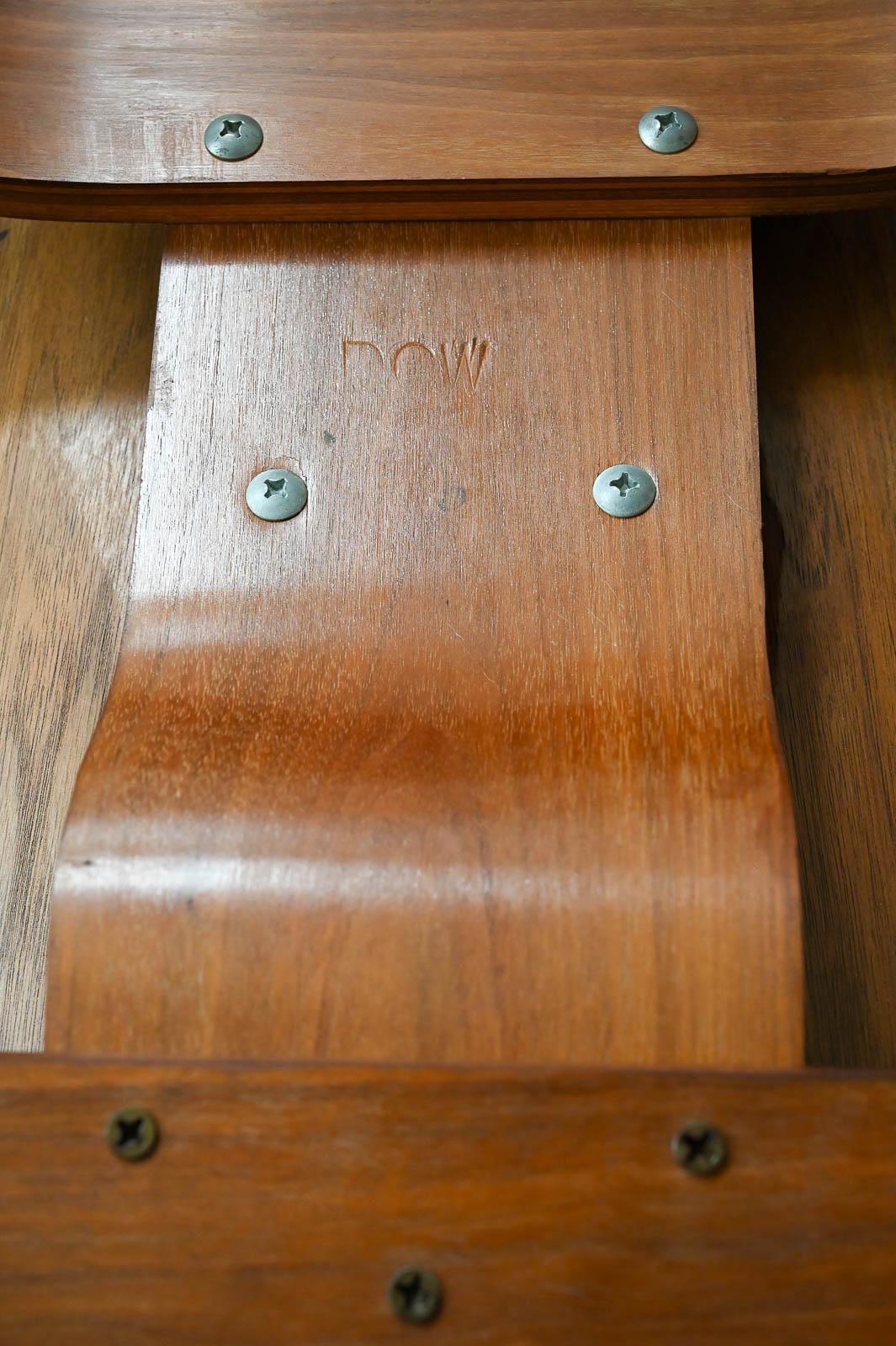 Charles Eames for Herman Miller 1st Generation Early Walnut DCW, ca. 1950 For Sale 10