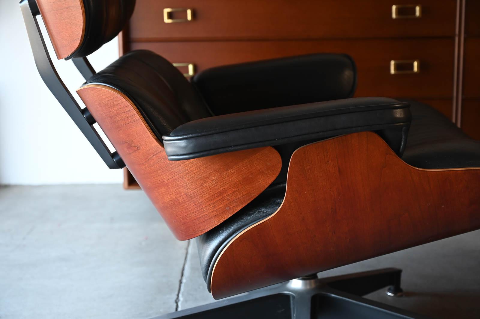 Charles Eames for Herman Miller 670/671 Lounge Chair and Ottoman, 1992 1