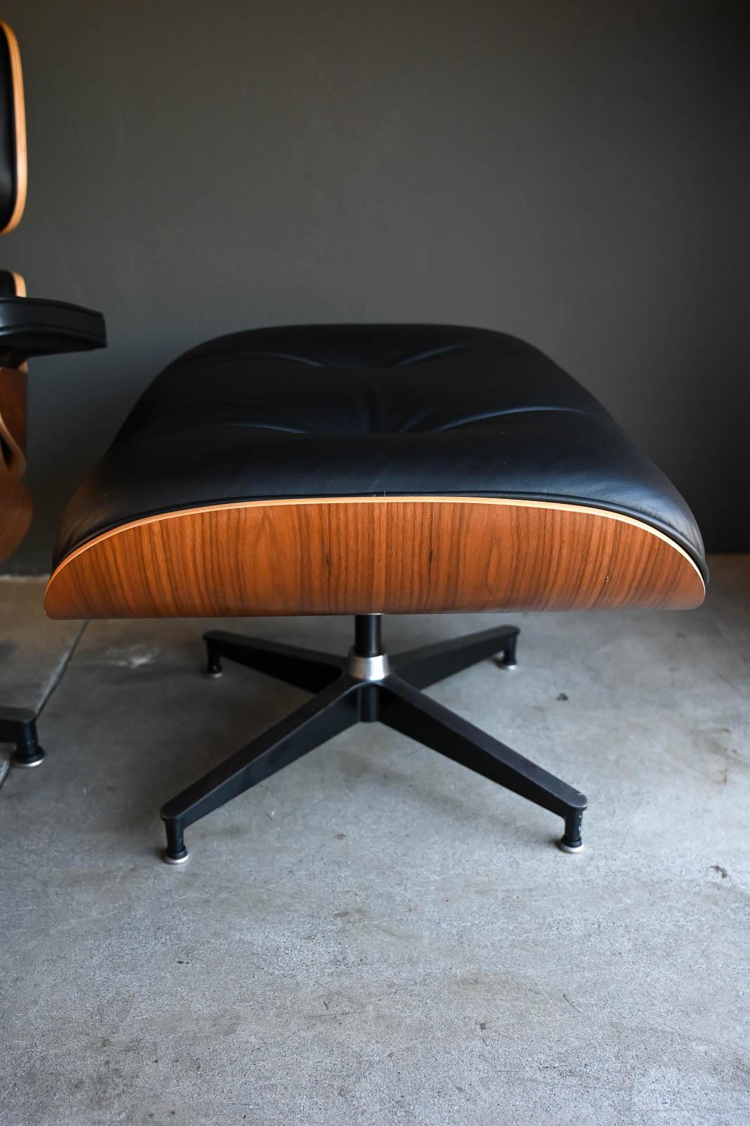 Charles Eames für Herman Miller 670/671 Lounge Chair und Ottoman, 2021 im Angebot 5