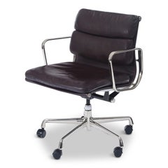 Charles Eames for Herman Miller Auburgine Soft Pad Management Chair:: circa 1980