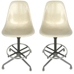 Charles Eames for Herman Miller Bar/Counter Stools in Molded Fiberglass