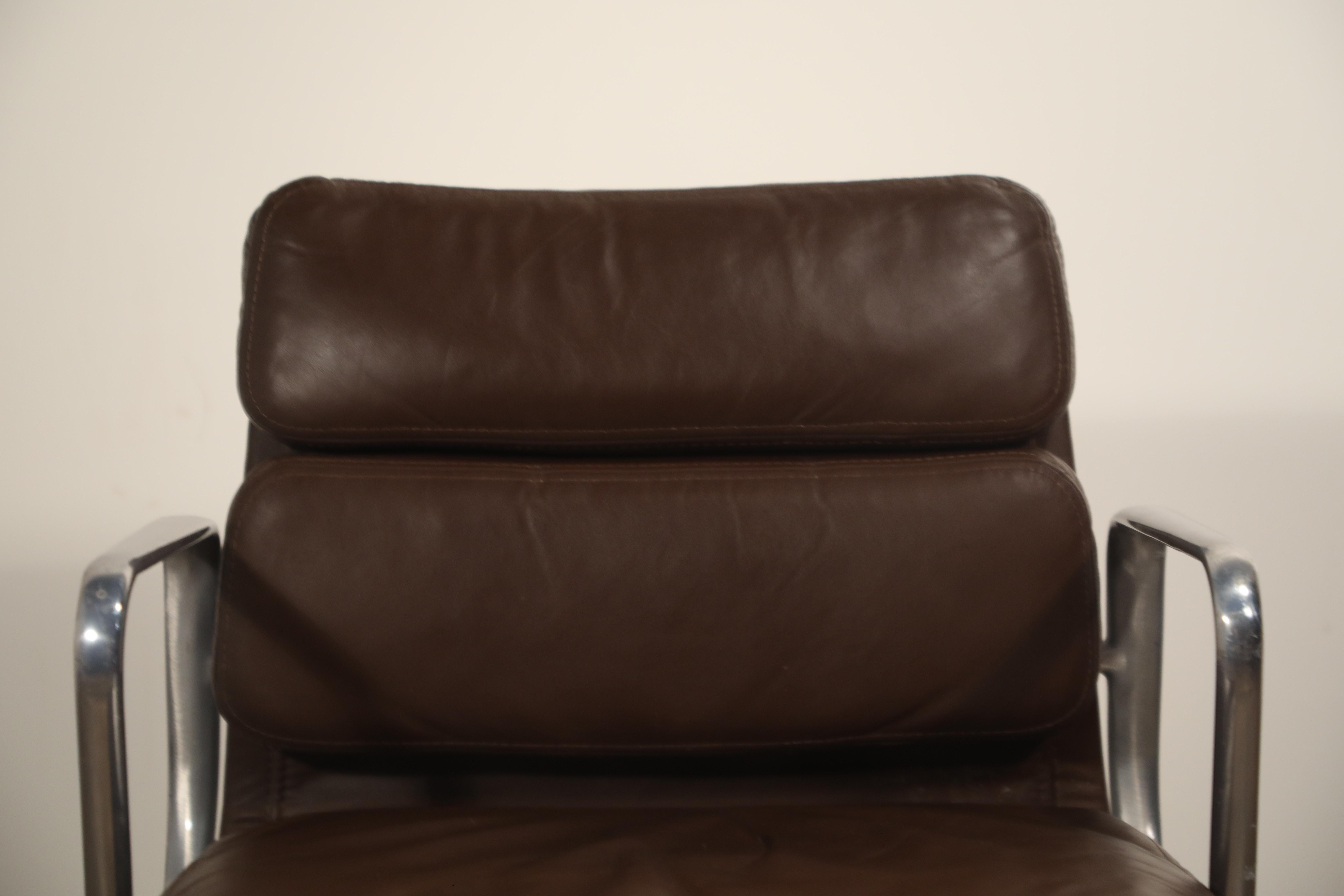Charles Eames for Herman Miller Dark Brown Soft Pad Management Chair:: circa 1970 5