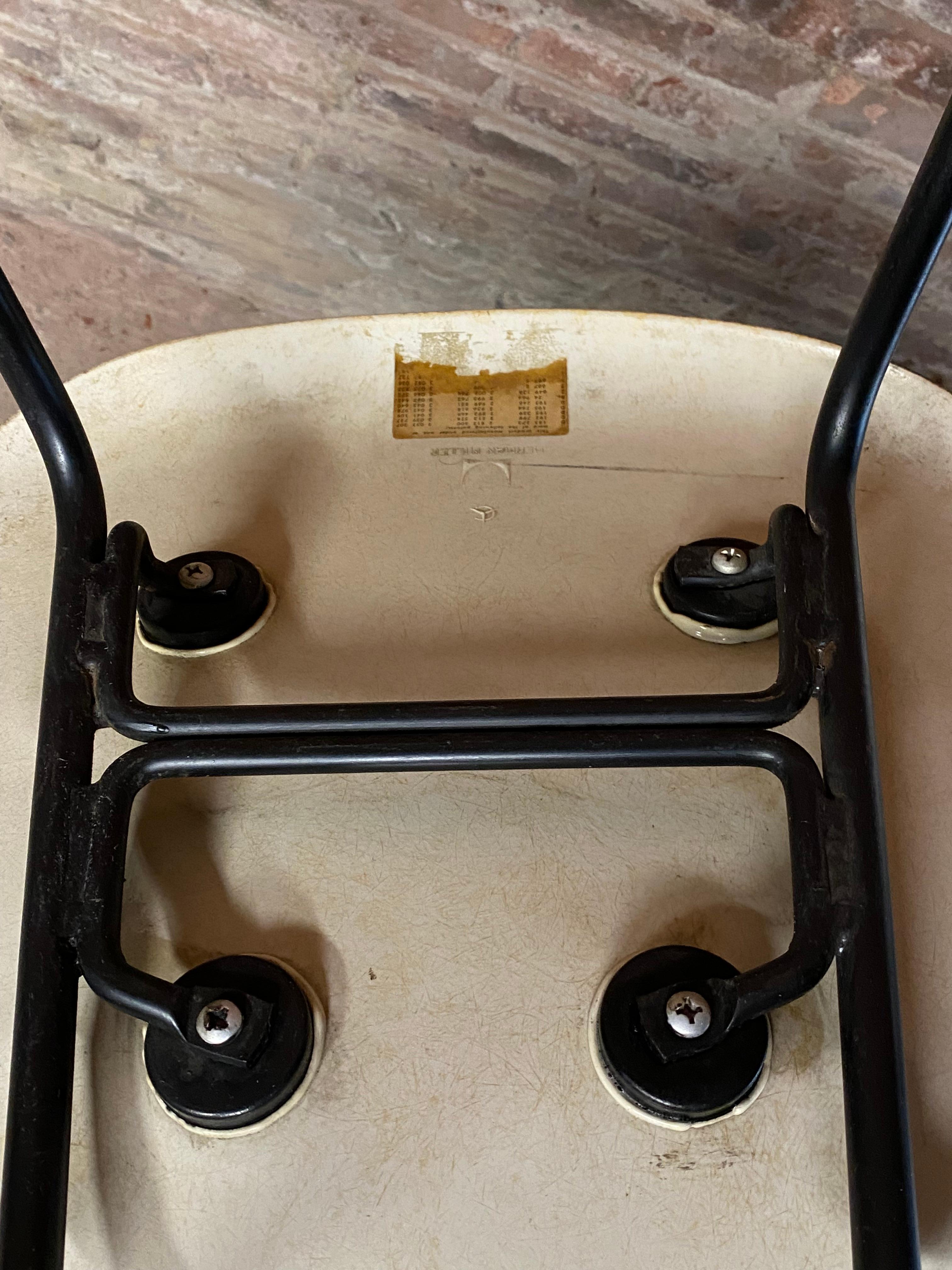 Charles Eames for Herman Miller DSX Shell Chair For Sale 1