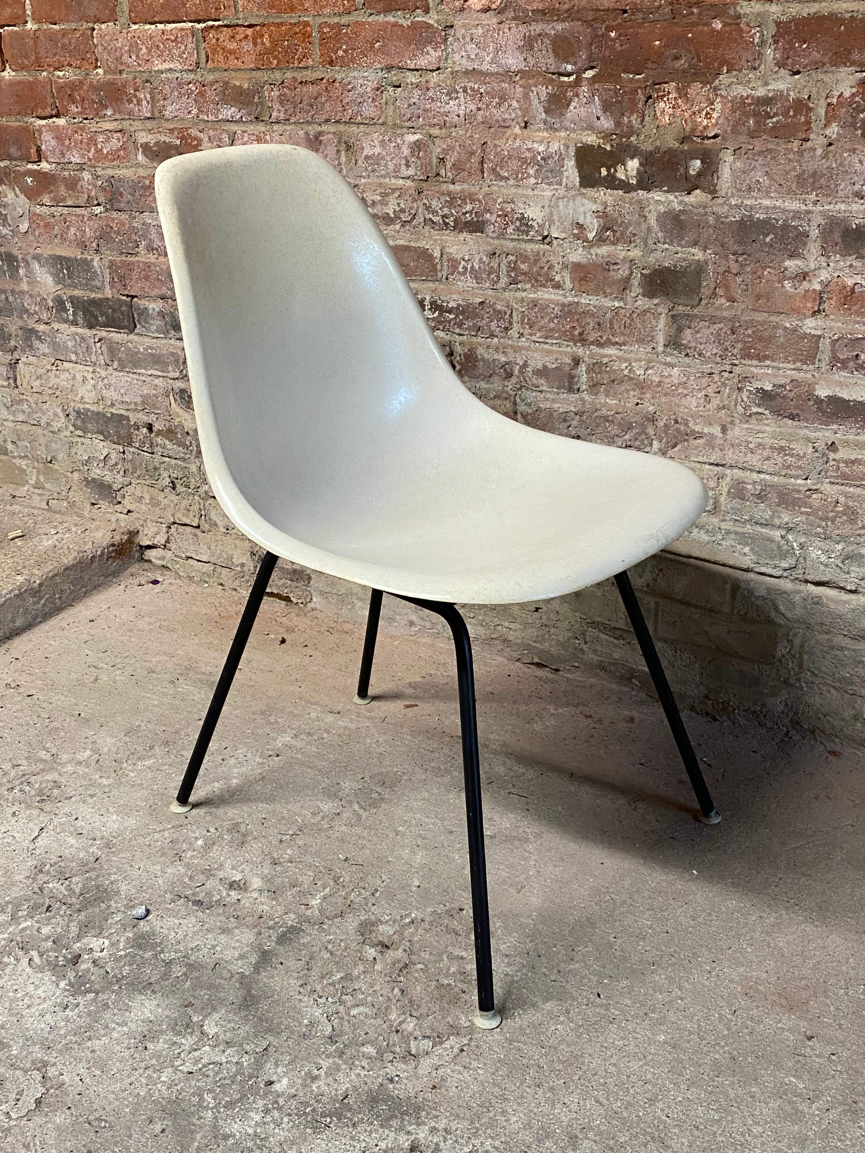 LamoreStore Eames Style Armchair with Molded Plastic Shell Indoor Outdoor Decor Mid-Century Stylish Vintage 