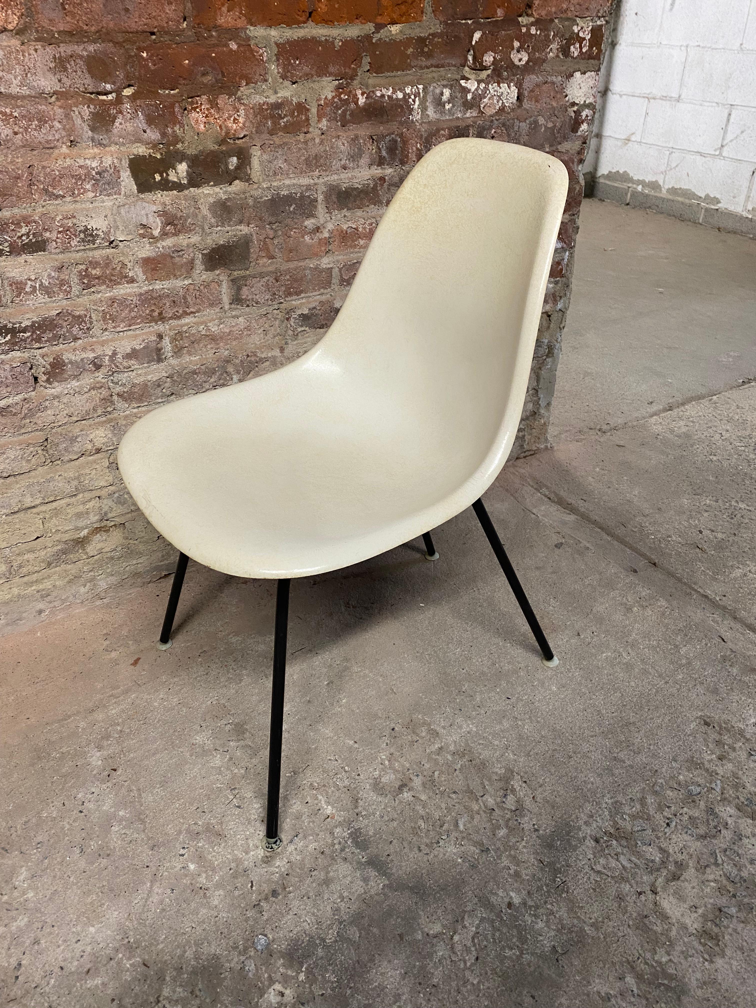 Charles Eames für Herman Miller DSX Muschelstuhl (Moderne der Mitte des Jahrhunderts) im Angebot