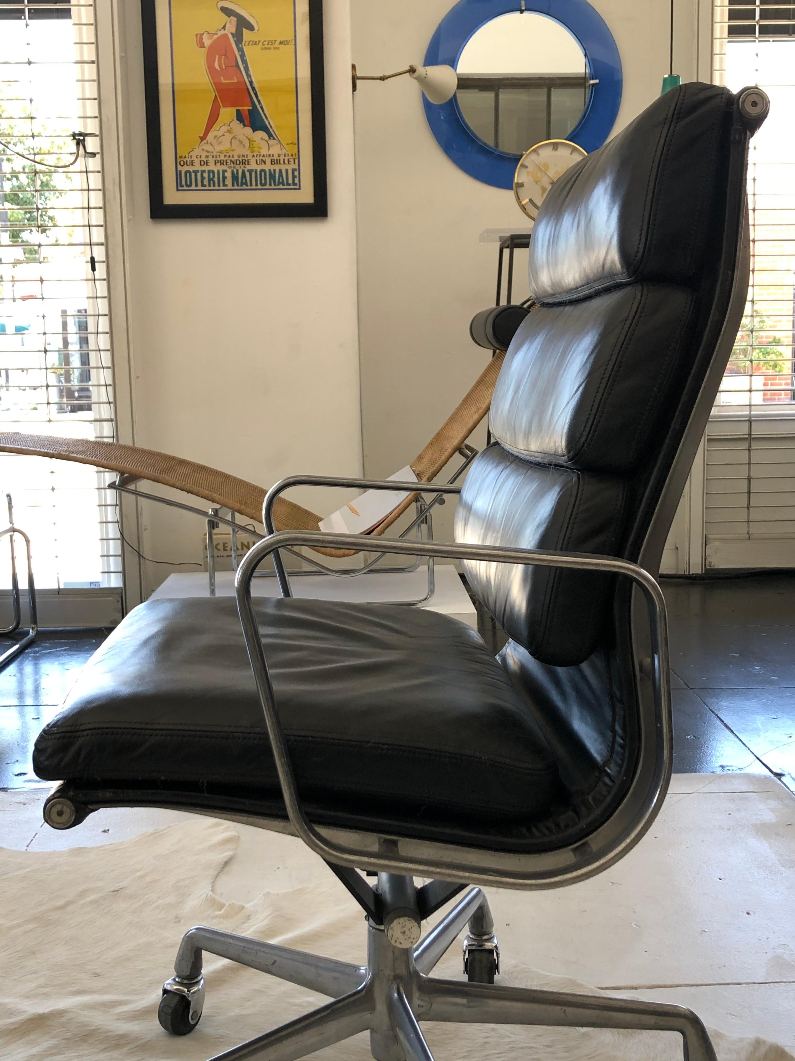 American Charles Eames for Herman Miller Executive Desk Chairs