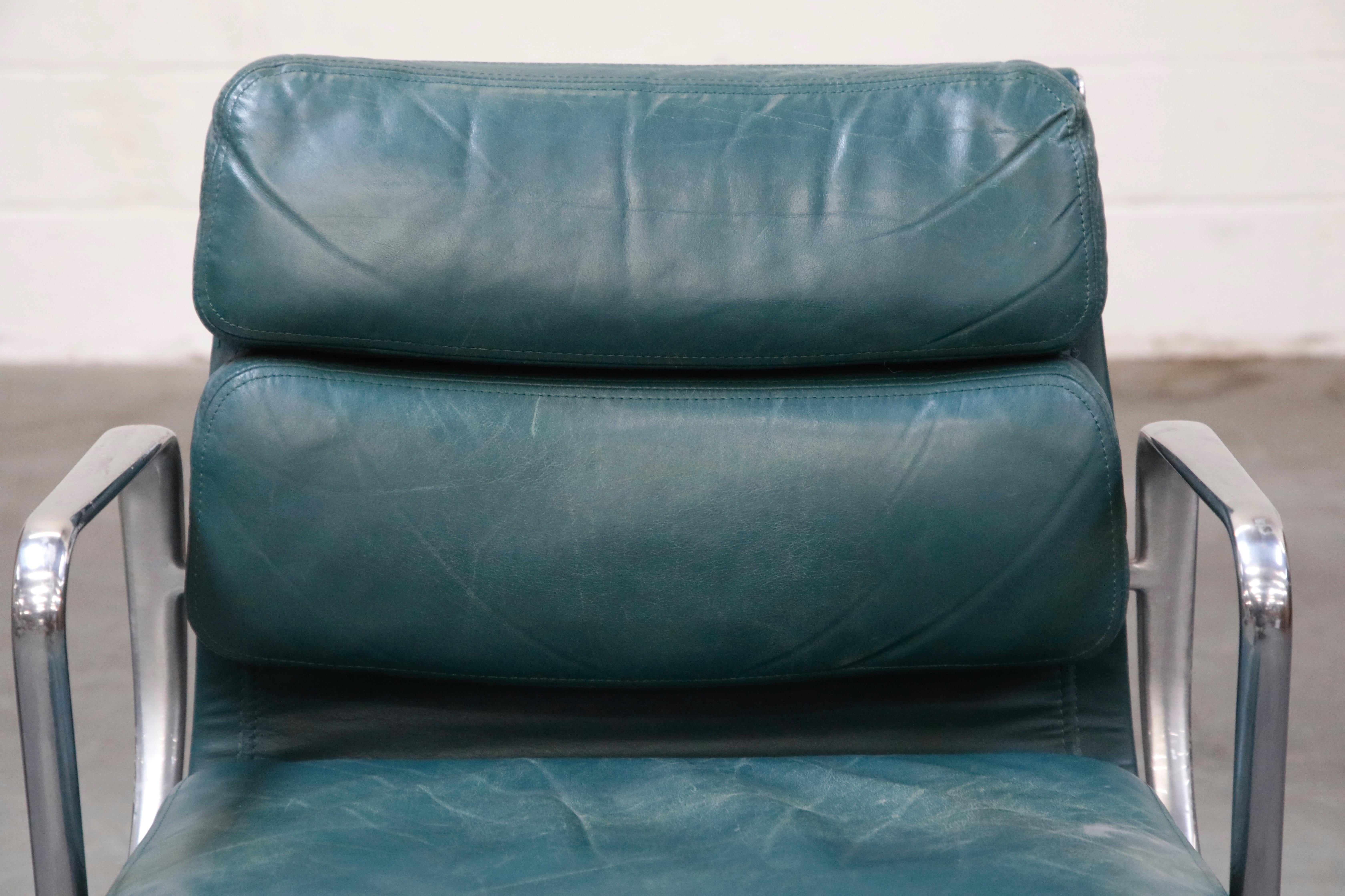 Charles Eames for Herman Miller Green Leather Soft Pad Management Chair, Signed In Good Condition In Los Angeles, CA