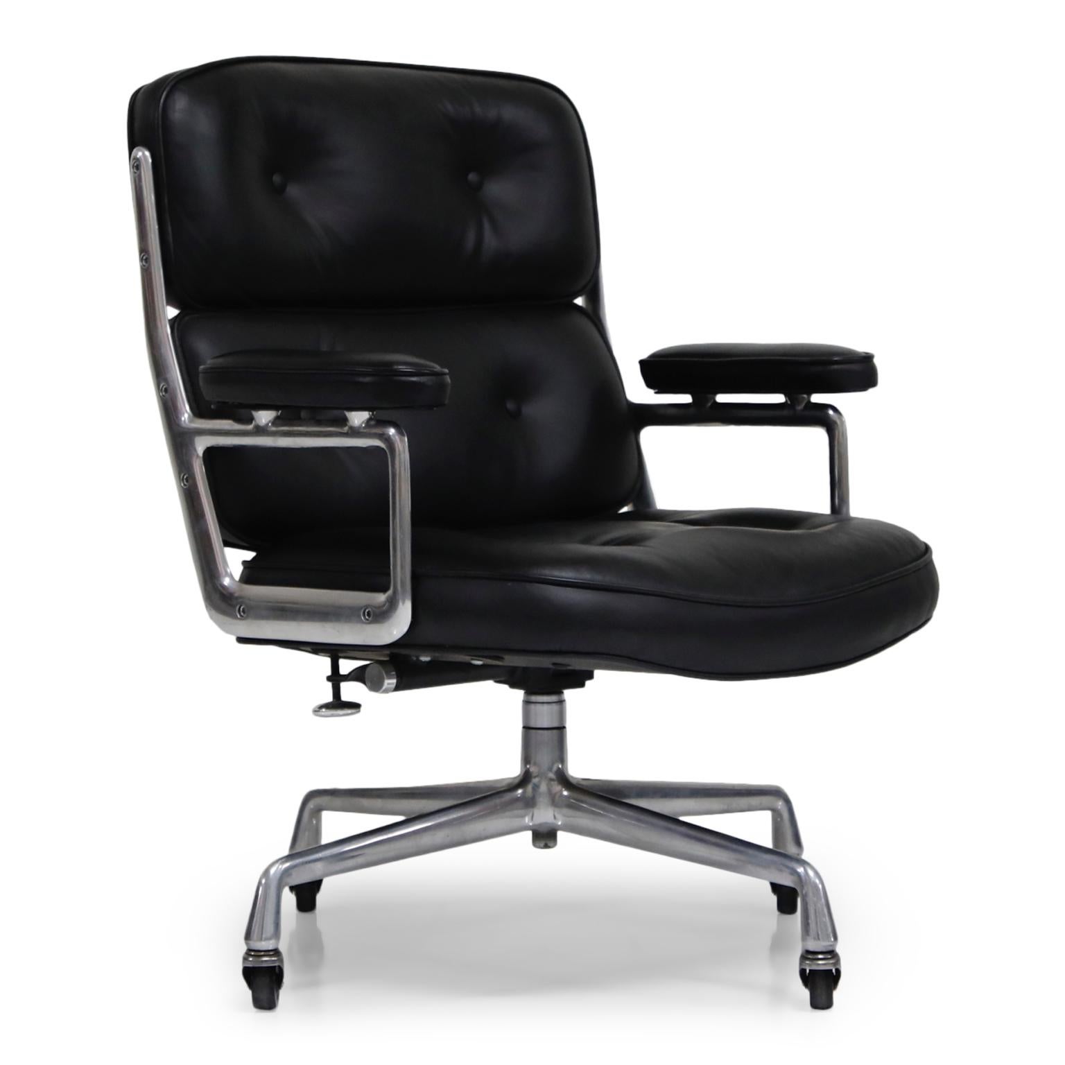 Mid-Century Modern Charles Eames for Herman Miller Leather Time Life Executive Chair, 1975, Signed