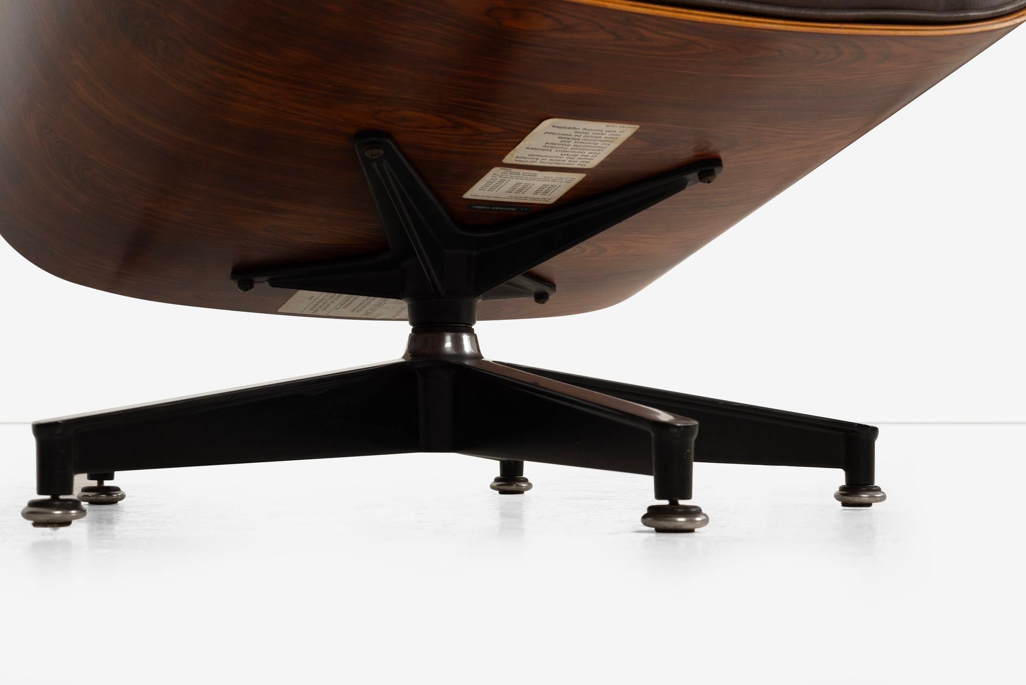 Charles Eames para Herman Miller Silla y otomana Rosewood 670/671, 1960 en venta 4