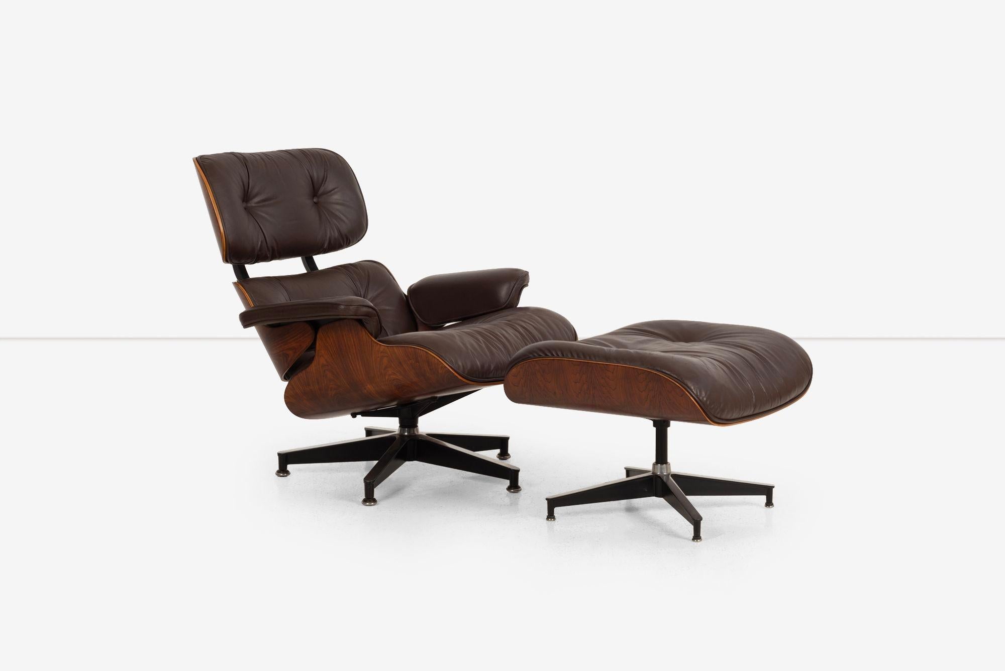 Charles Eames para Herman Miller Silla y otomana Rosewood 670/671, 1960 Moderno de mediados de siglo en venta
