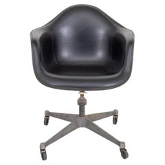 Retro Charles Eames for Herman Miller Shell Desk Chair