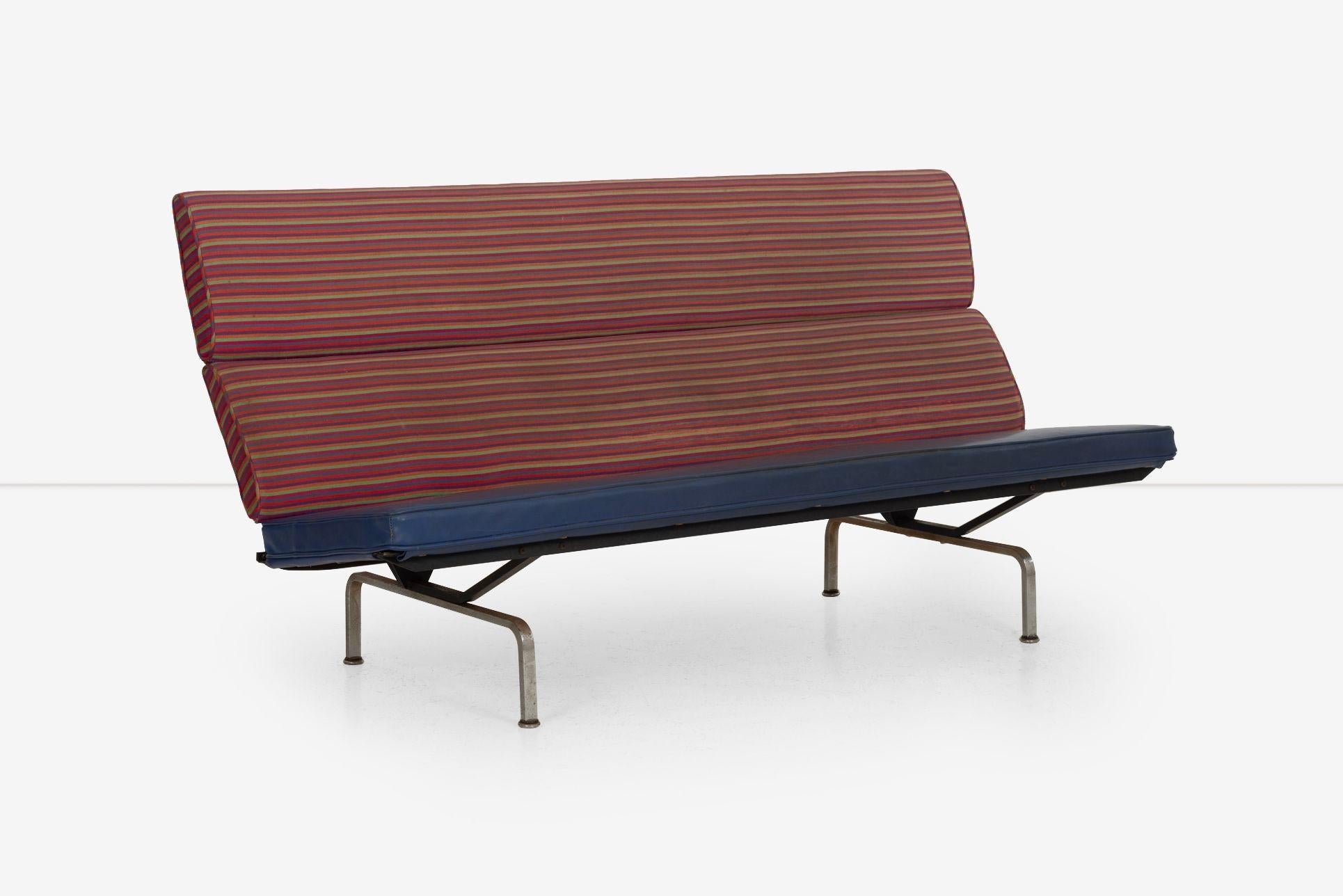 Charles Eames für Herman Miller Sofa Kompakt in Jacobs Mantelstoff von Girard im Zustand „Gut“ im Angebot in Chicago, IL