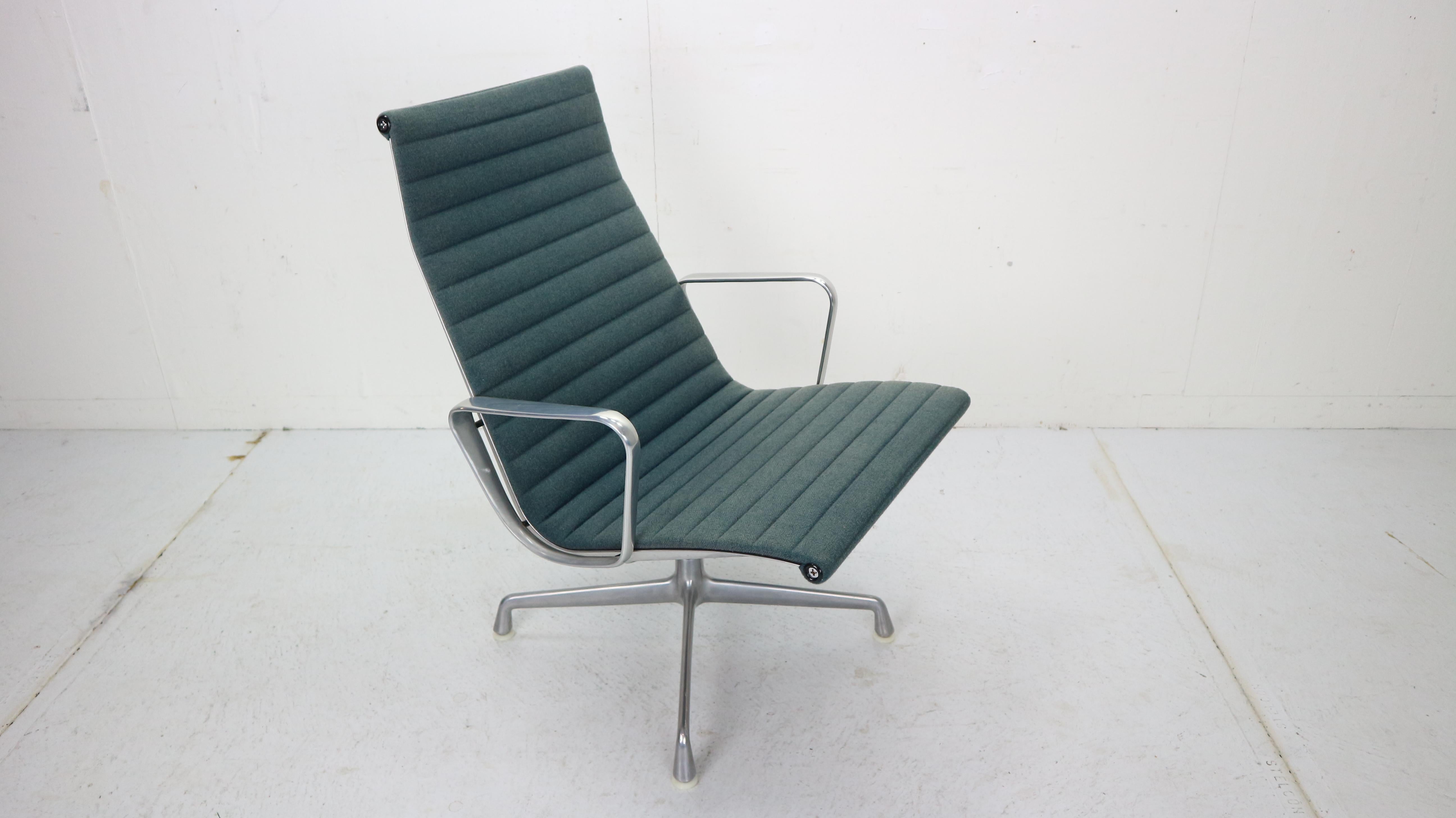 Designers: Charles and Ray Eames.
Maker: Vitra - 1989.
Design year: 1958.
Model: EA116 Hopsack (high back, arms and swivel).

The EA 116 Aluminium Group easy chair from 1958 is one of the greatest furniture designs of the 20th century. It