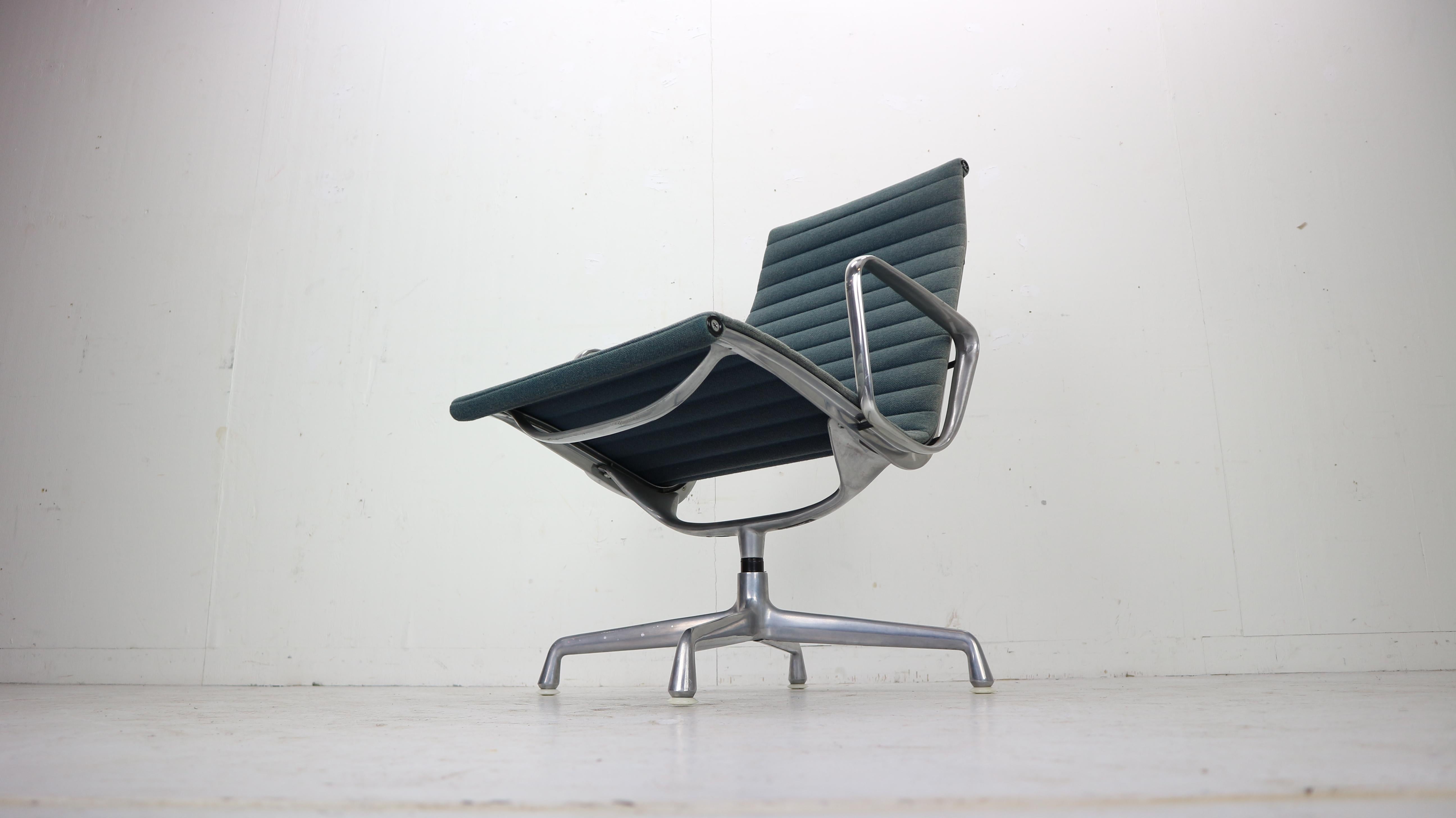 Mid-Century Modern Charles Eames for Vitra 