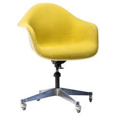Charles Eames Herman Miller DAT-1 Swivel Desk Chair