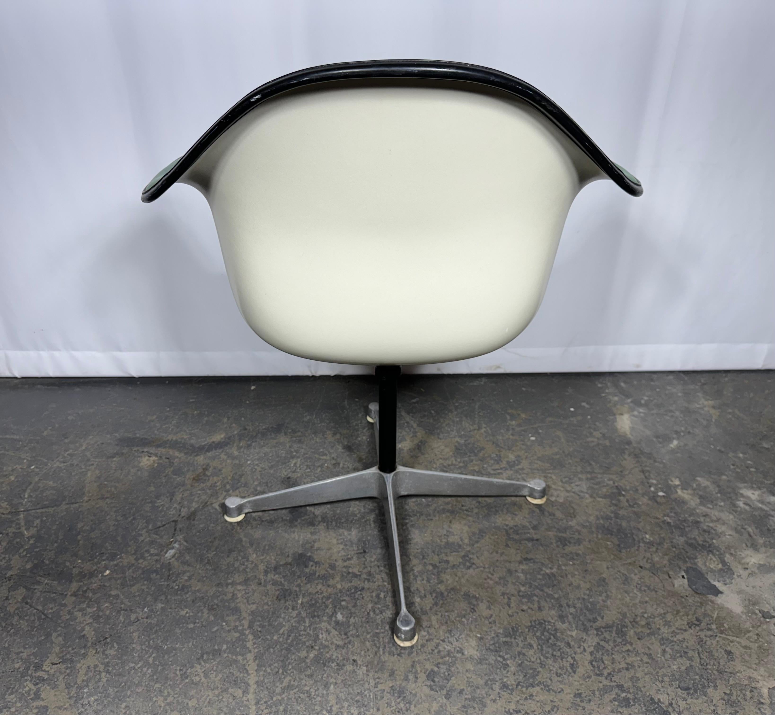 Mid-20th Century Charles Eames / Herman Miller / Girard  Padded Arm Shell Swivel Aluminum Base For Sale