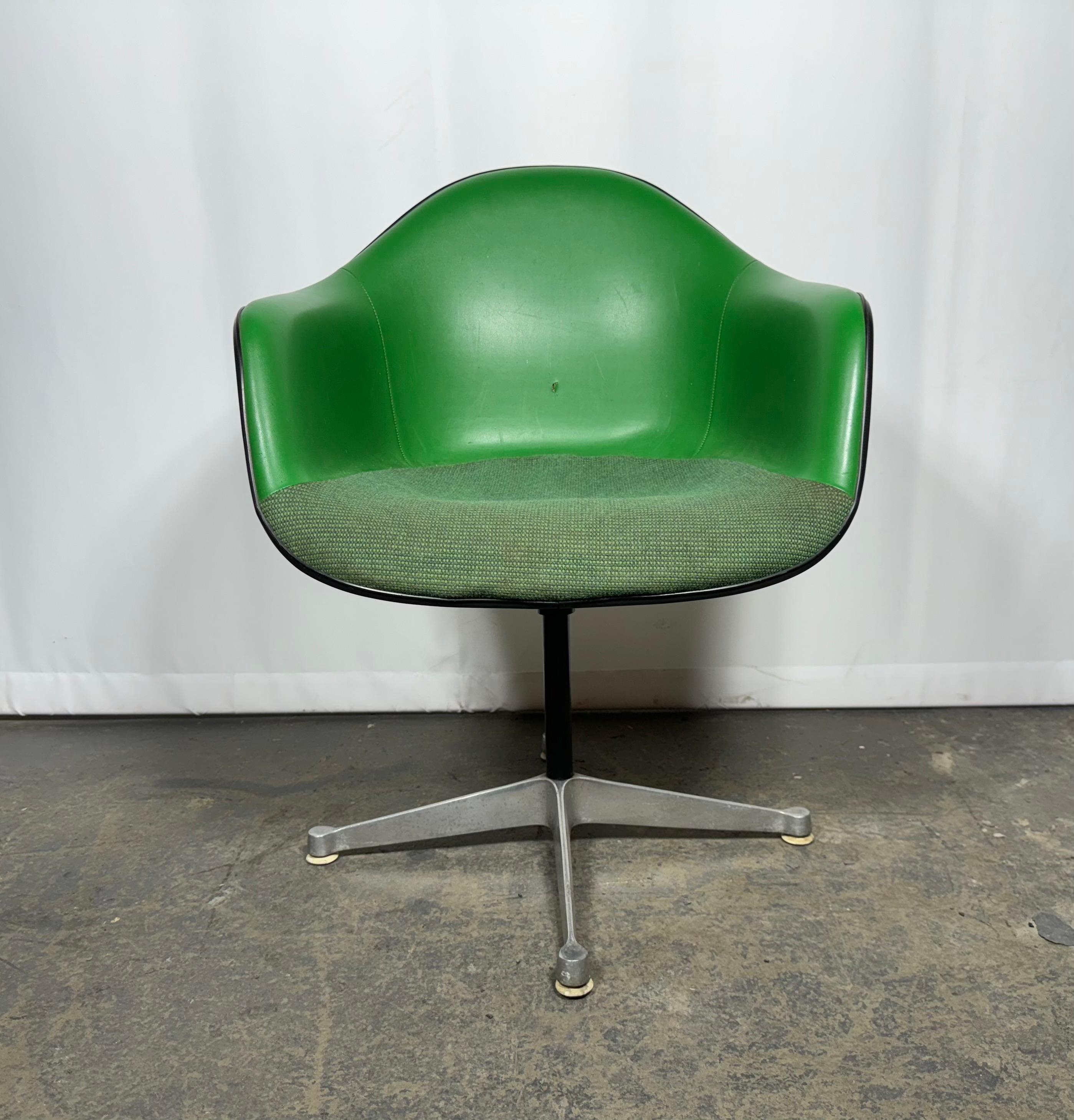 Charles Eames / Herman Miller / Girard  Padded Arm Shell Swivel Aluminum Base For Sale 4