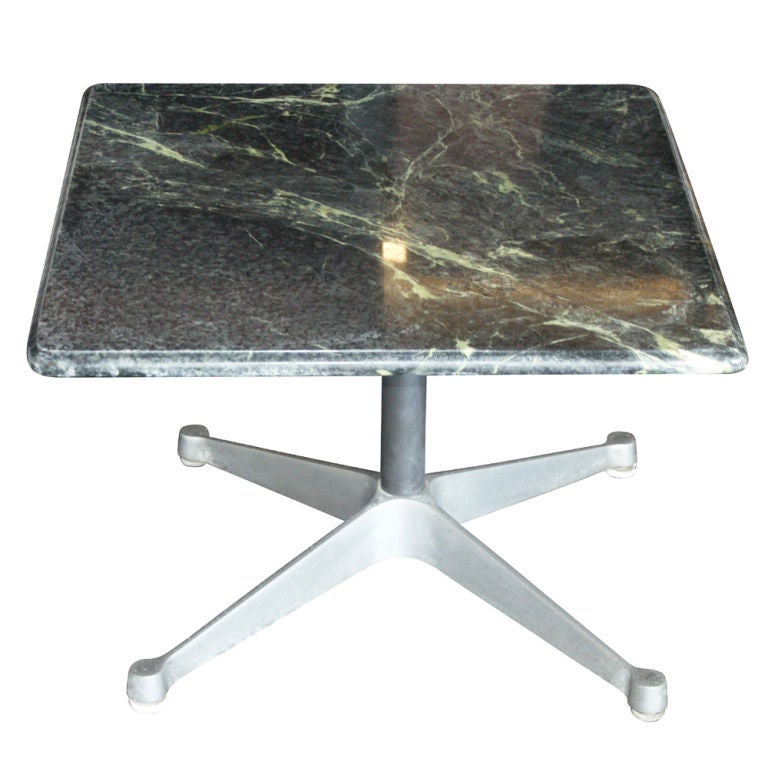 Mid-Century Modern Table basse d'appoint en marbre vert Charles Eames Herman Miller en vente