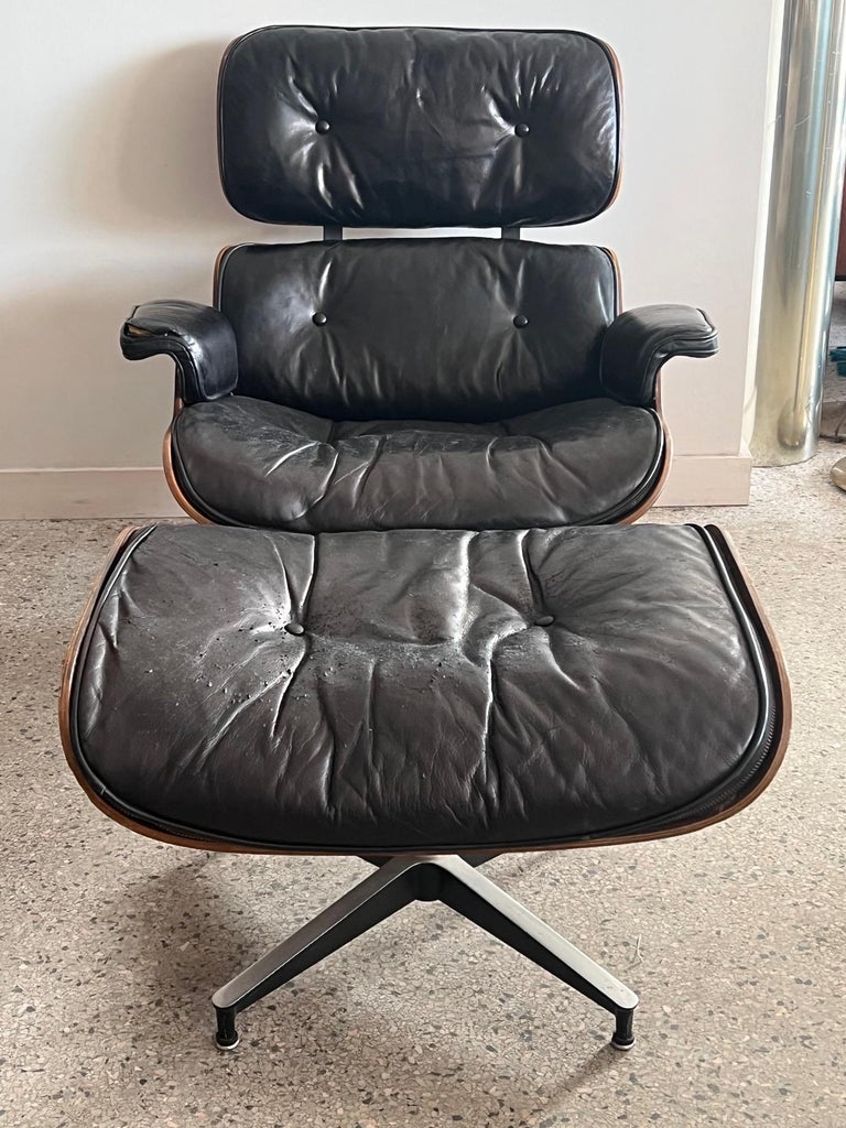 Charles Eames Herman Miller Lounge Chair and Ottoman, 1960's For Sale 5