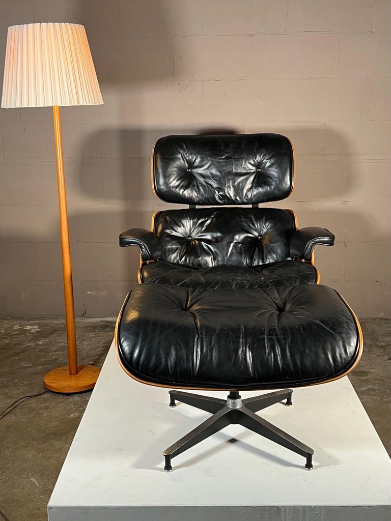 Charles Eames Herman Miller Lounge Chair and Ottoman, 1976 For Sale 7