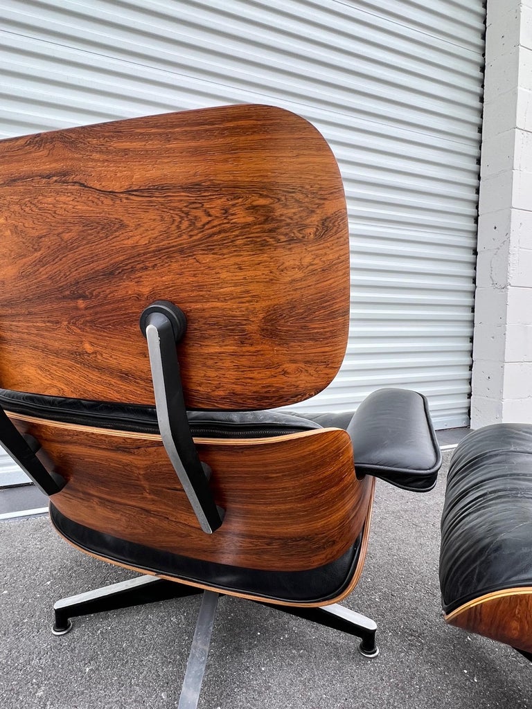 Charles Eames Herman Miller Lounge Chair and Ottoman, 1976 For Sale 9