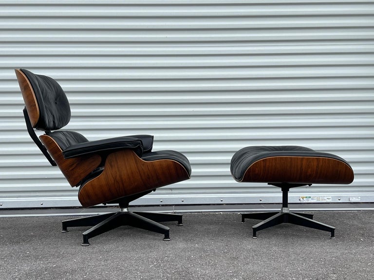 Charles Eames Herman Miller Lounge Chair and Ottoman, 1976 For Sale 13