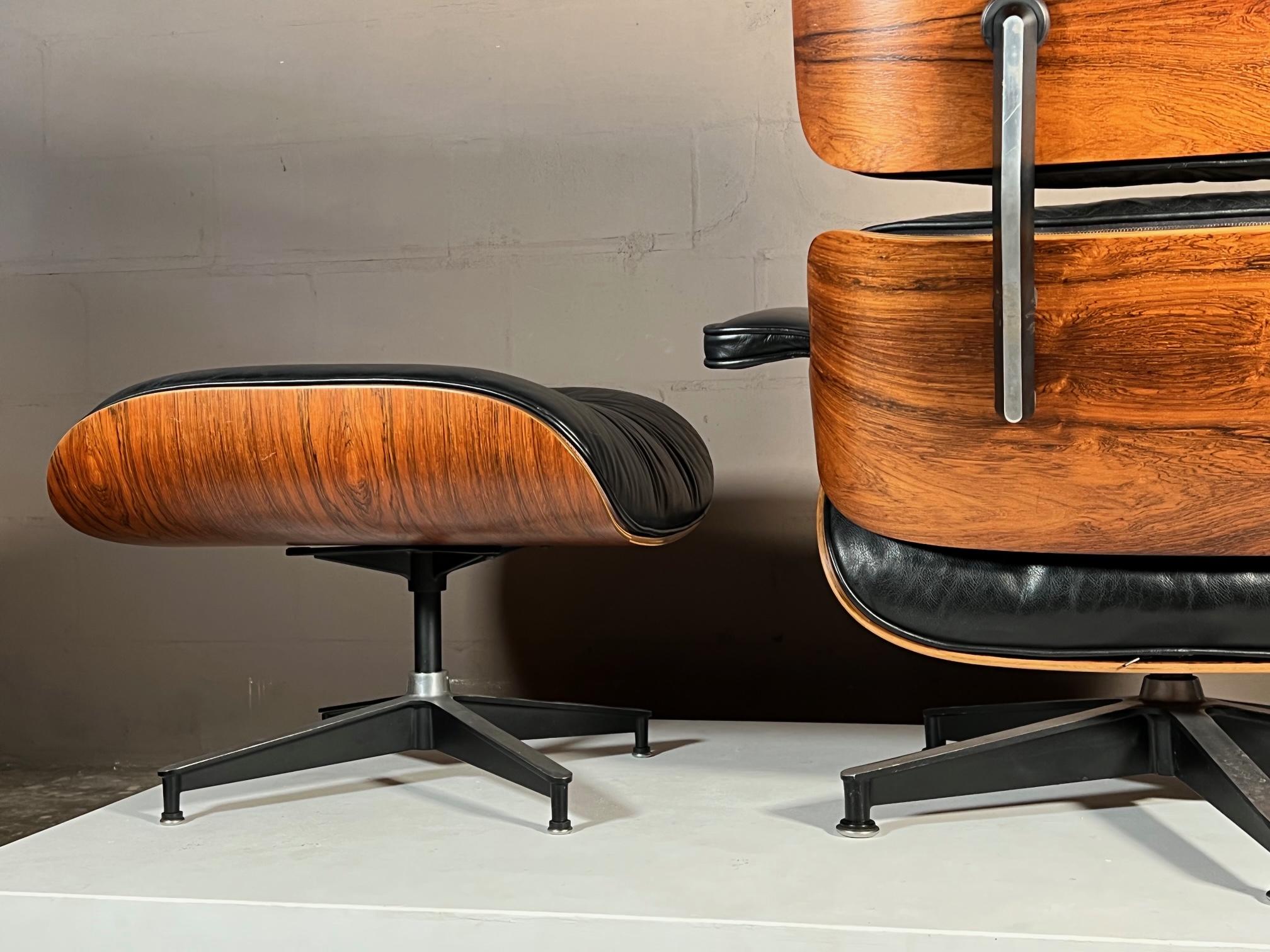 Mid-Century Modern Charles Eames Herman Miller Lounge Chair and Ottoman, 1976