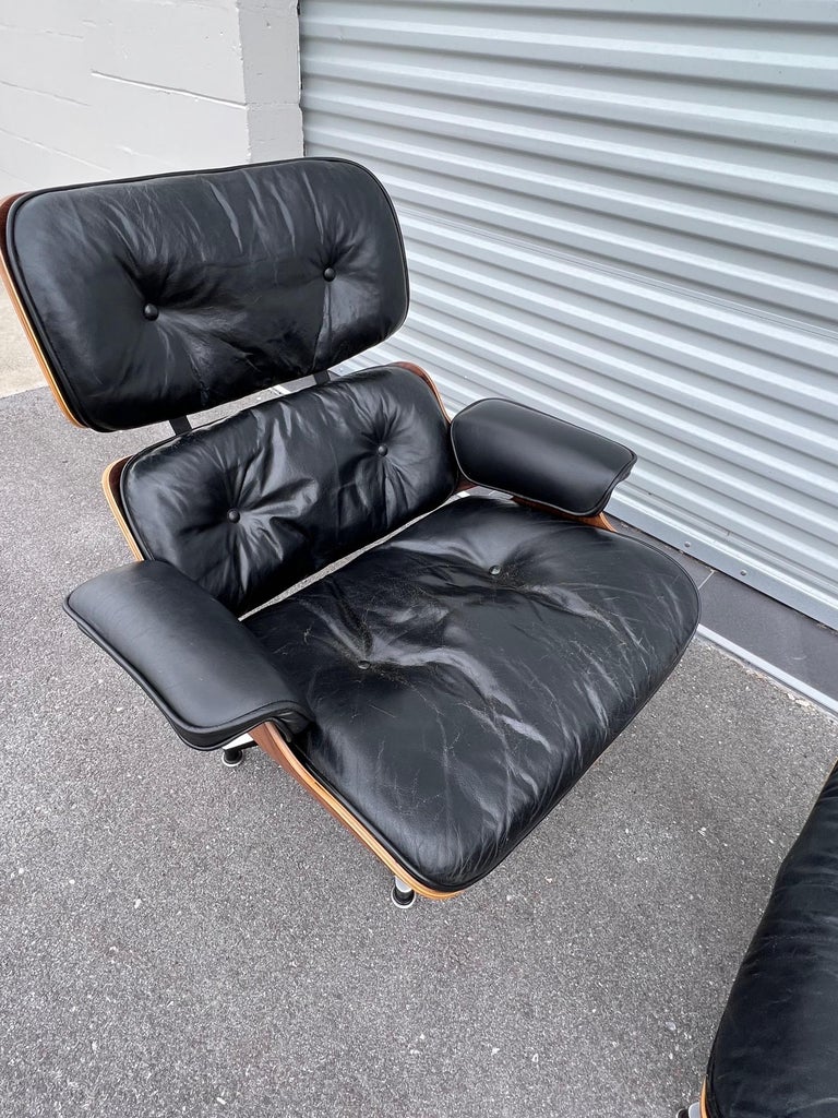Charles Eames Herman Miller Lounge Chair and Ottoman, 1976 For Sale 2