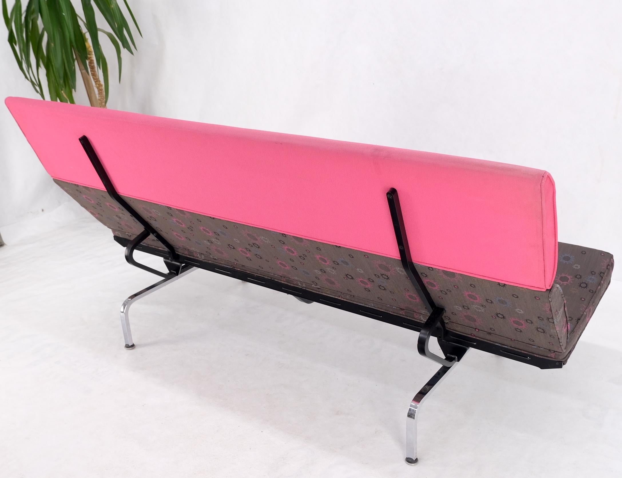 Charles Eames Herman Miller Modernes mehrfarbiges kompaktes Sofa Loveseat, Mid-Century Modern im Angebot 11