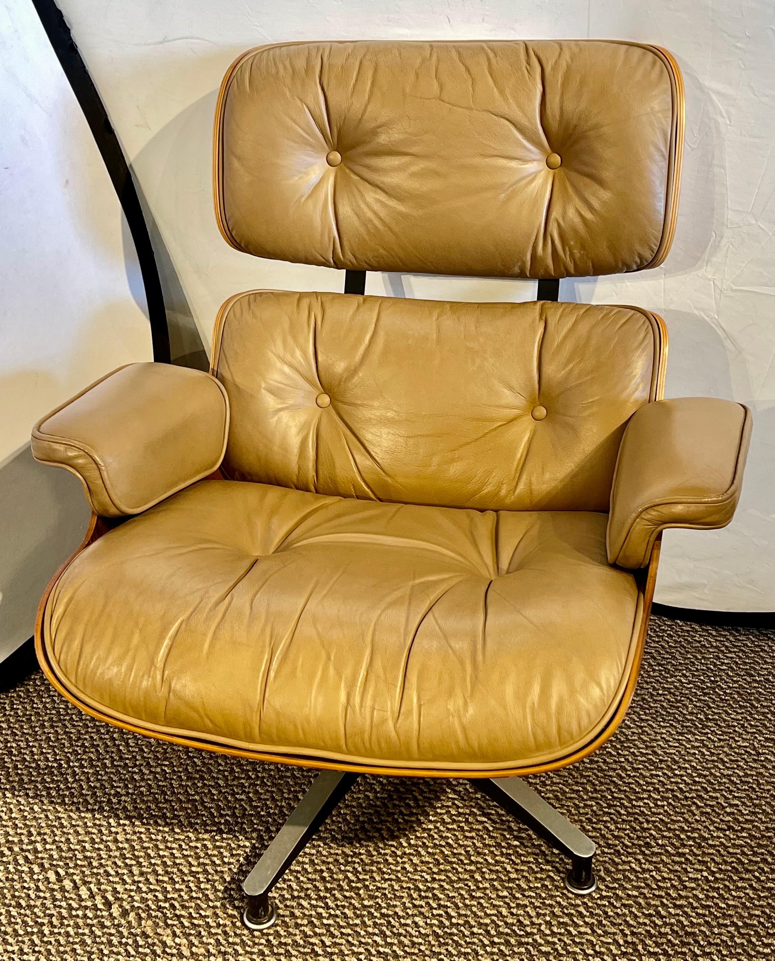 Mid-Century Modern Charles Eames, Herman Miller Midcentury Chair and Ottoman