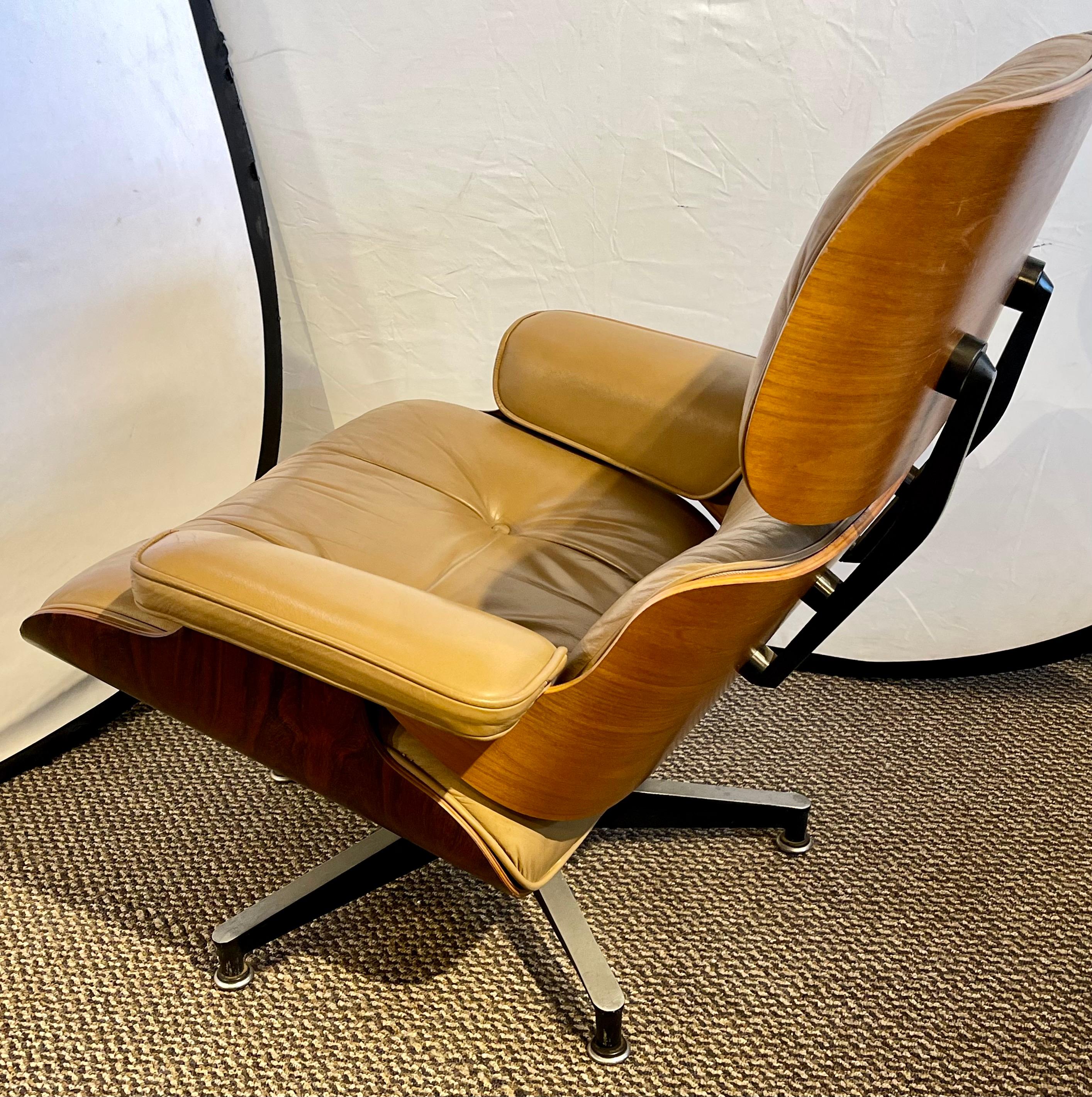 American Charles Eames, Herman Miller Midcentury Chair and Ottoman