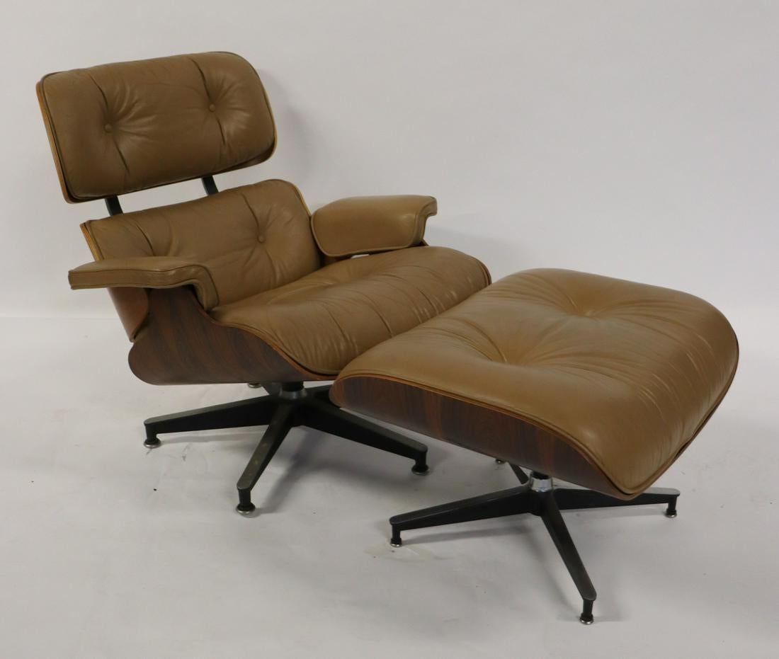 Charles Eames, Herman Miller Midcentury Chair and Ottoman In Good Condition In Stamford, CT