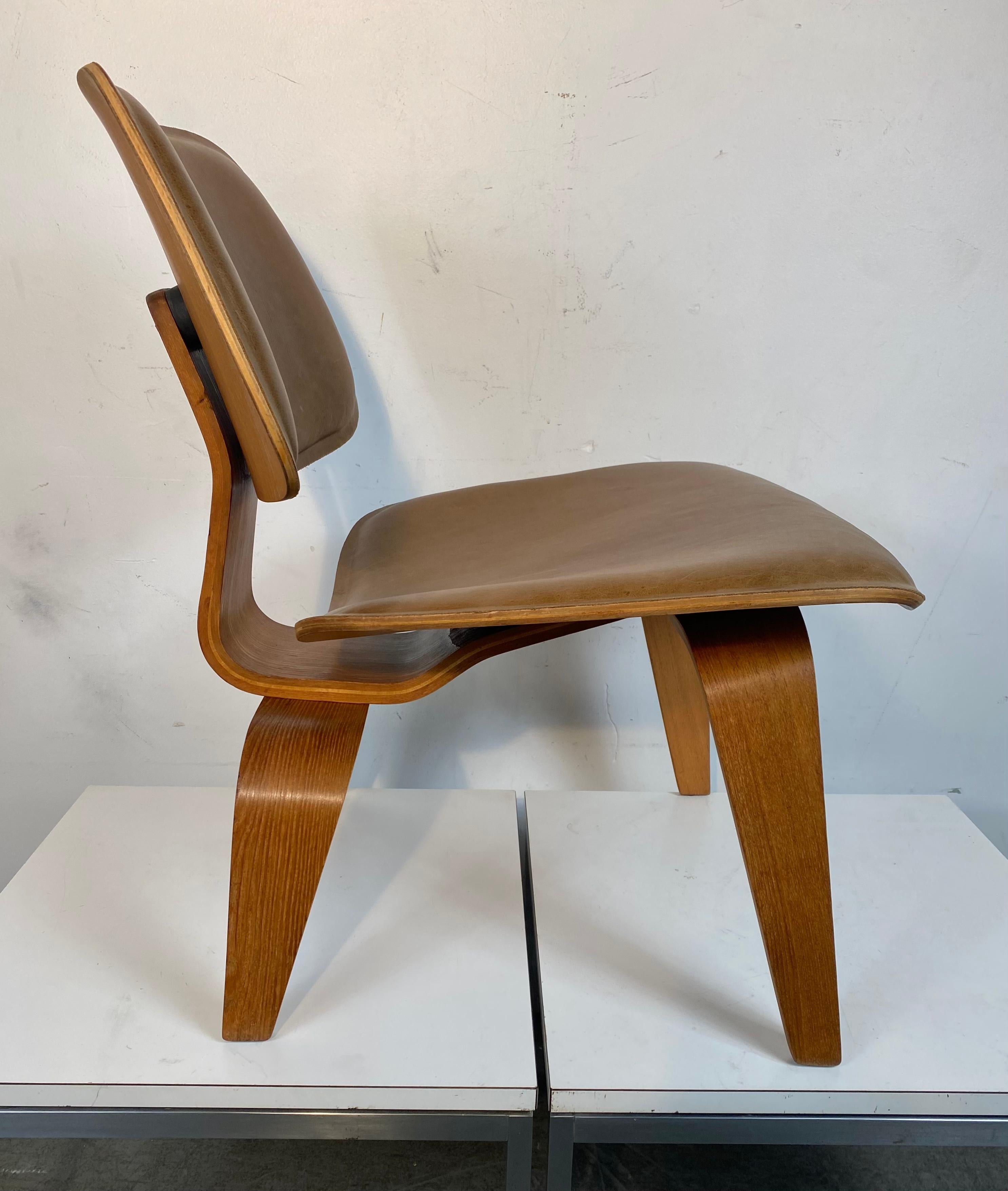 Charles Eames L C W (LOUNGE CHAIR) Leather seat and back, Modernist Herman Miller In Good Condition In Buffalo, NY