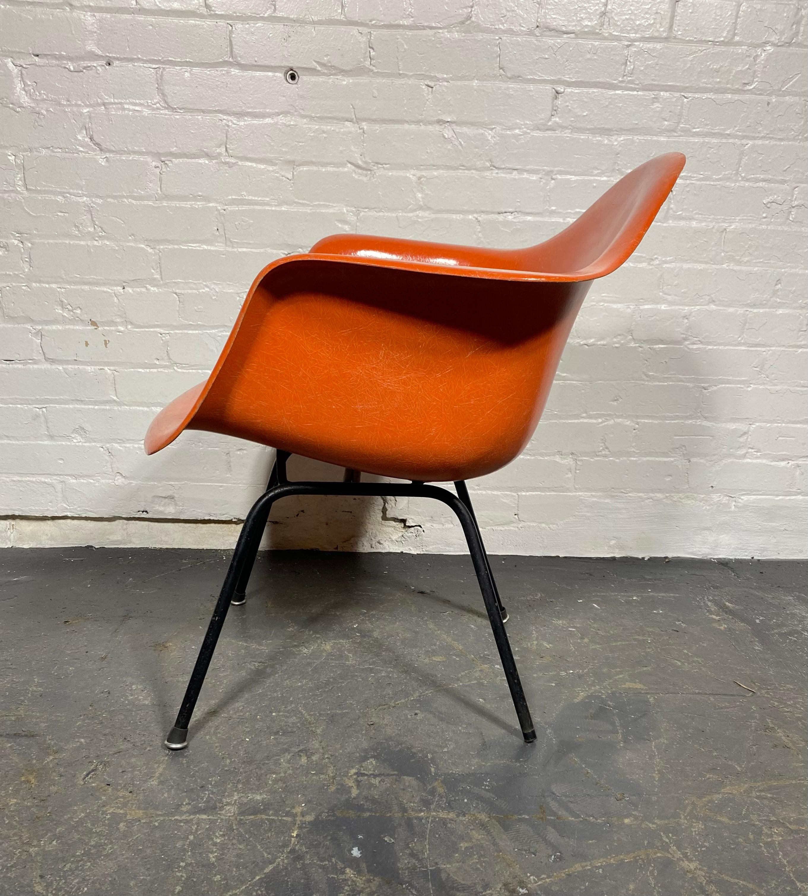 Mid-20th Century Charles Eames  LAX Fiberglass Lounge Height Arm Shell Chair / Exposed Fibers For Sale