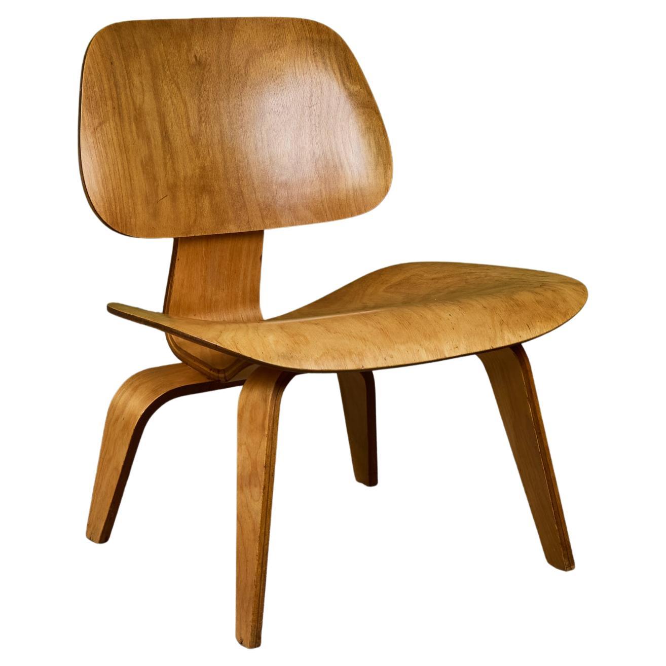 Charles Eames LCW Chair for Herman Miller For Sale