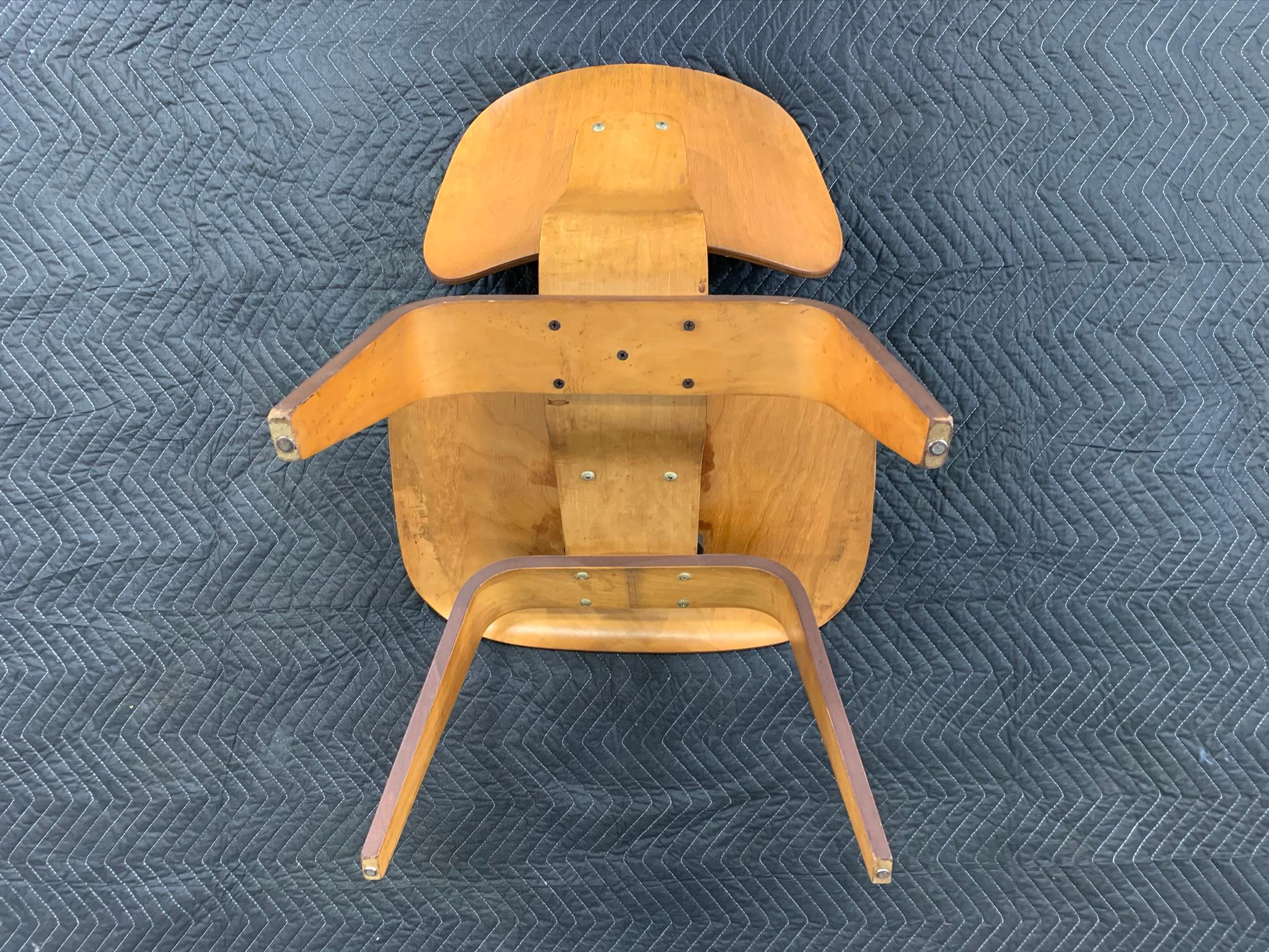 Charles Eames LCW Midcentury Lounge Chair in Maple for Herman Miller 2