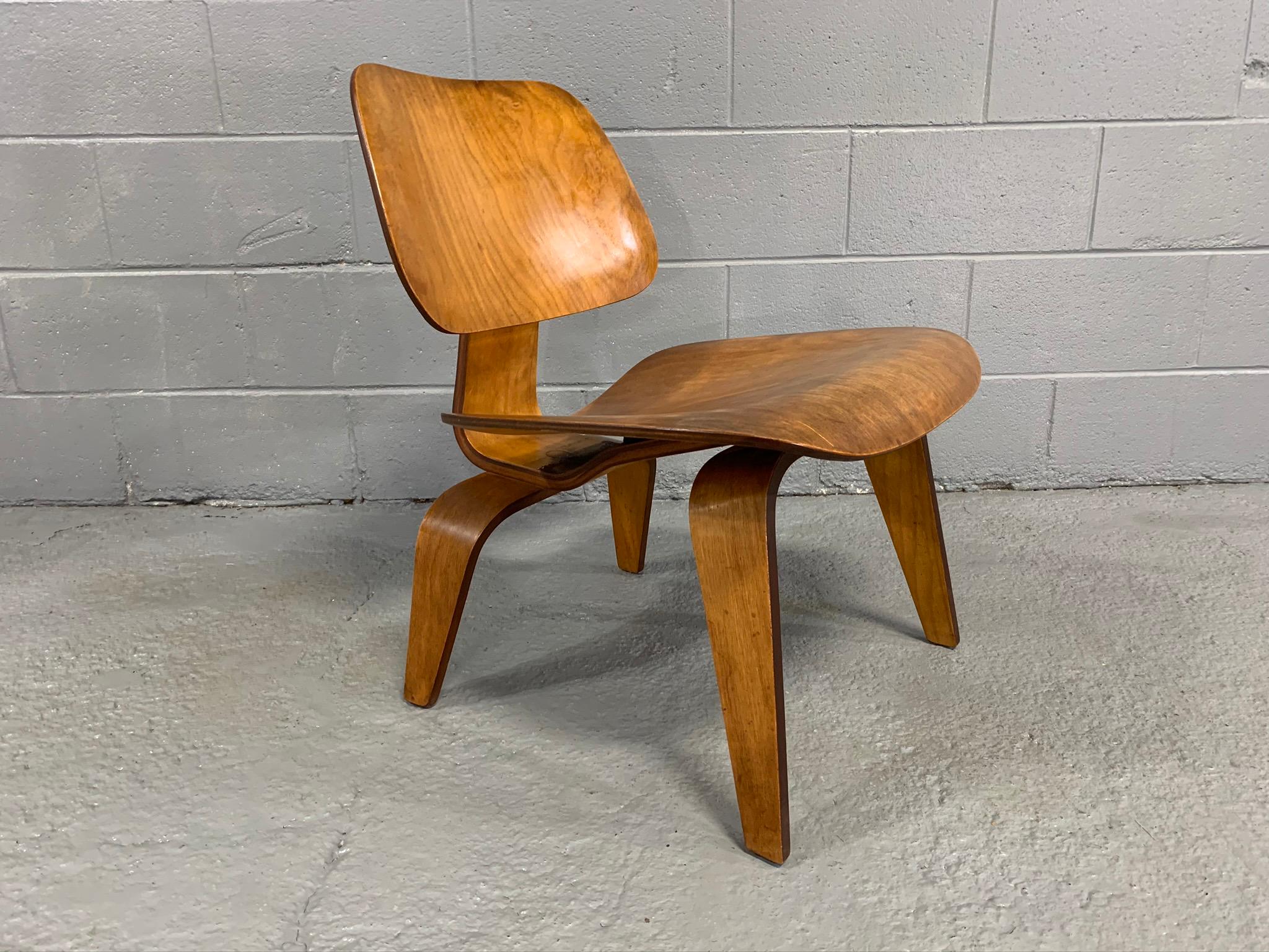 20th Century Charles Eames LCW Midcentury Lounge Chair in Maple for Herman Miller