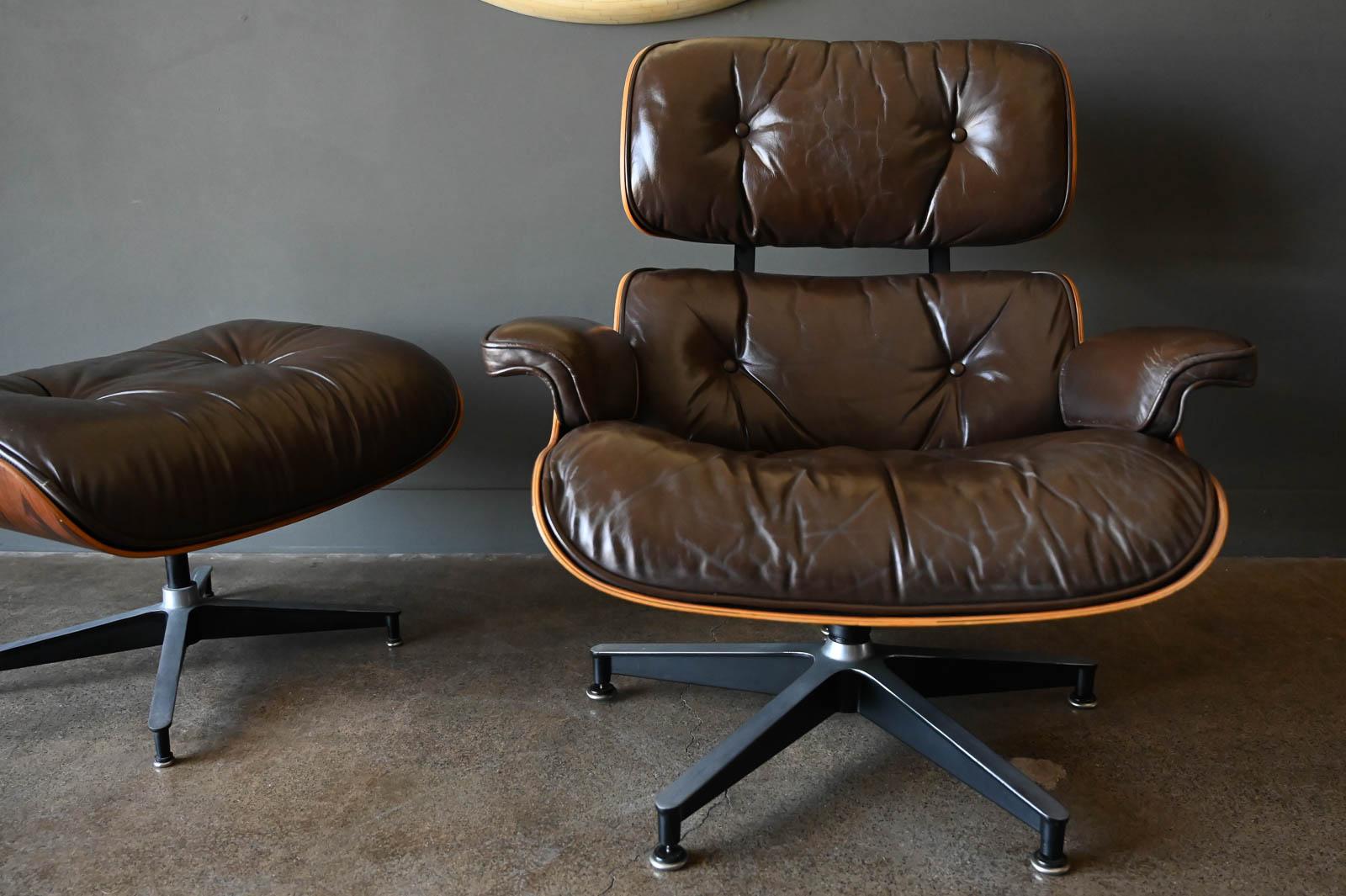 Charles Eames Lounge Chair and Ottoman in Rosewood and Brown Leather, circa 1975 4