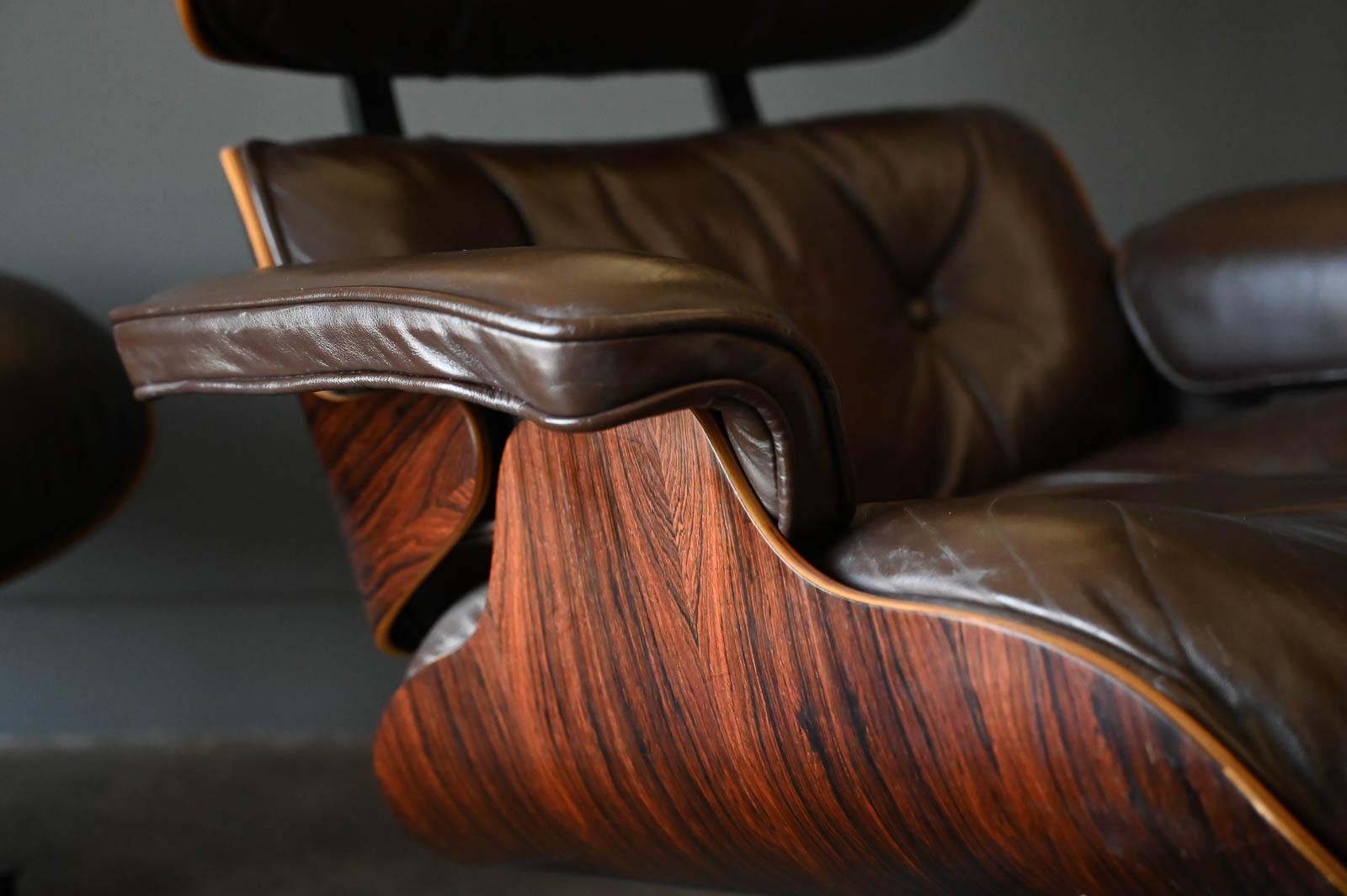 Charles Eames Lounge Chair and Ottoman in Rosewood and Brown Leather, circa 1975 6