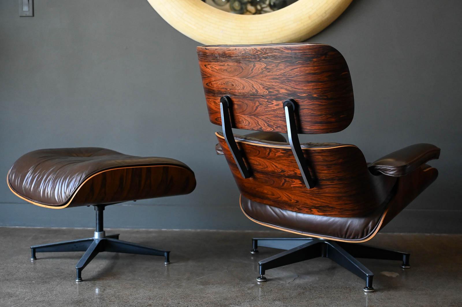 American Charles Eames Lounge Chair and Ottoman in Rosewood and Brown Leather, circa 1975