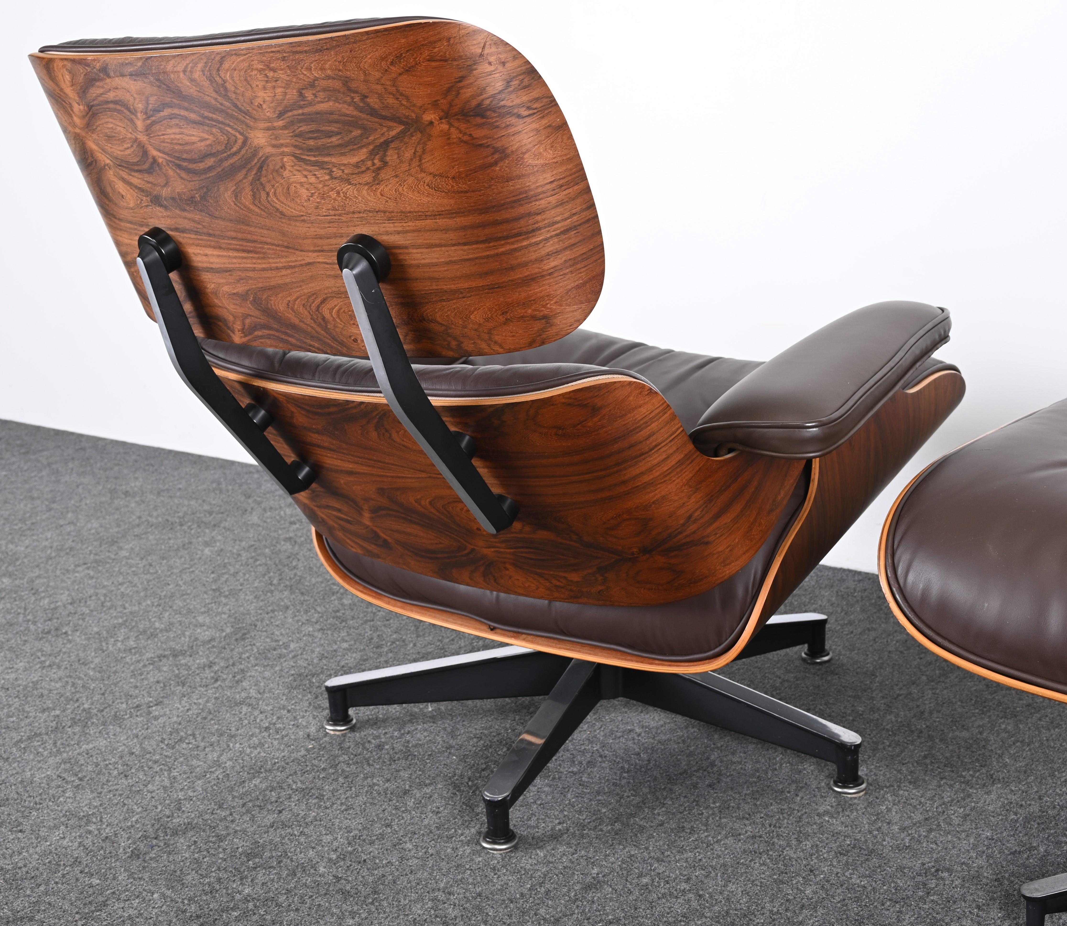 Charles Eames Lounge Chair and Ottoman in Rosewood and Chocolate Leather, 1977 6