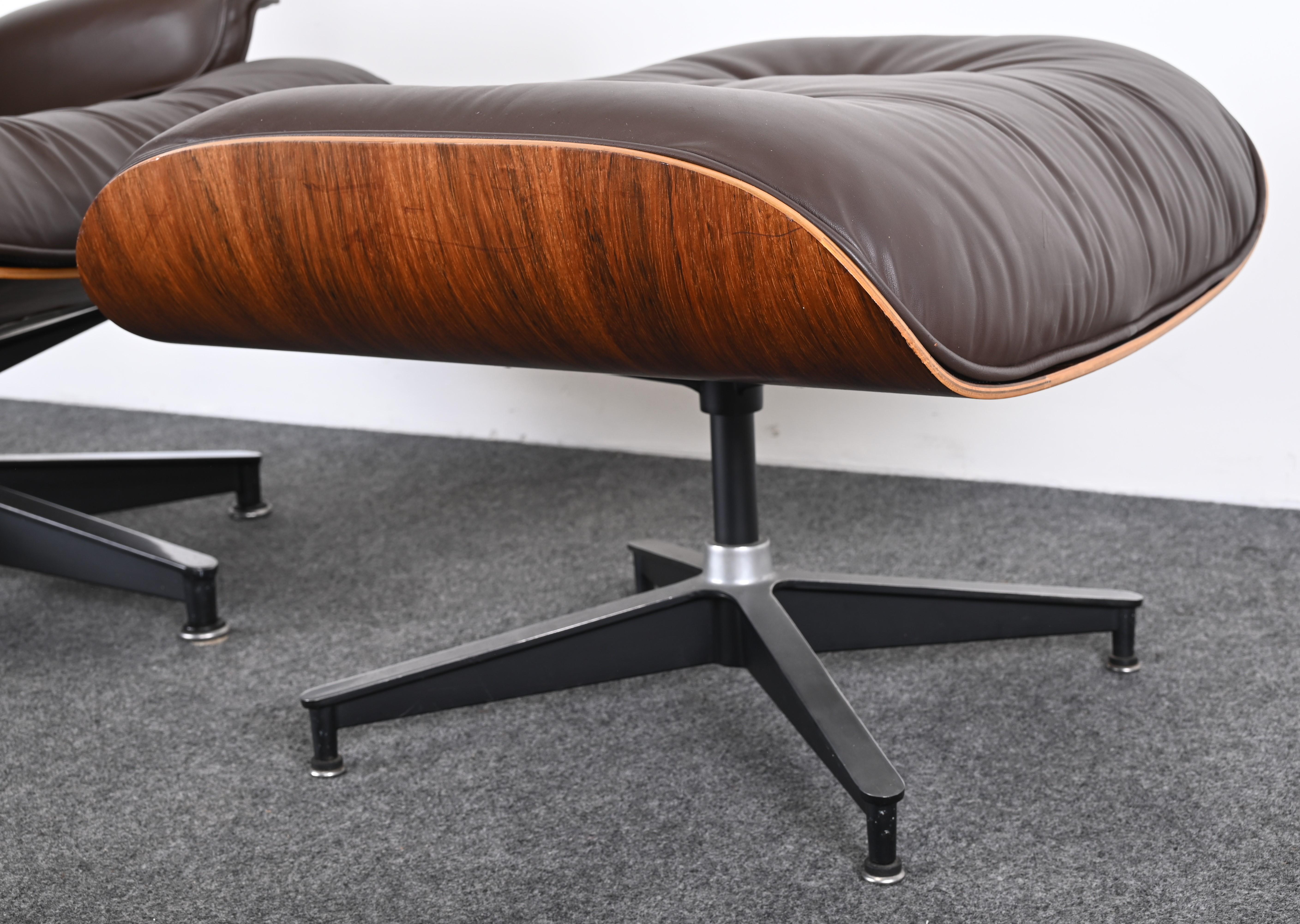 Charles Eames Lounge Chair and Ottoman in Rosewood and Chocolate Leather, 1977 8