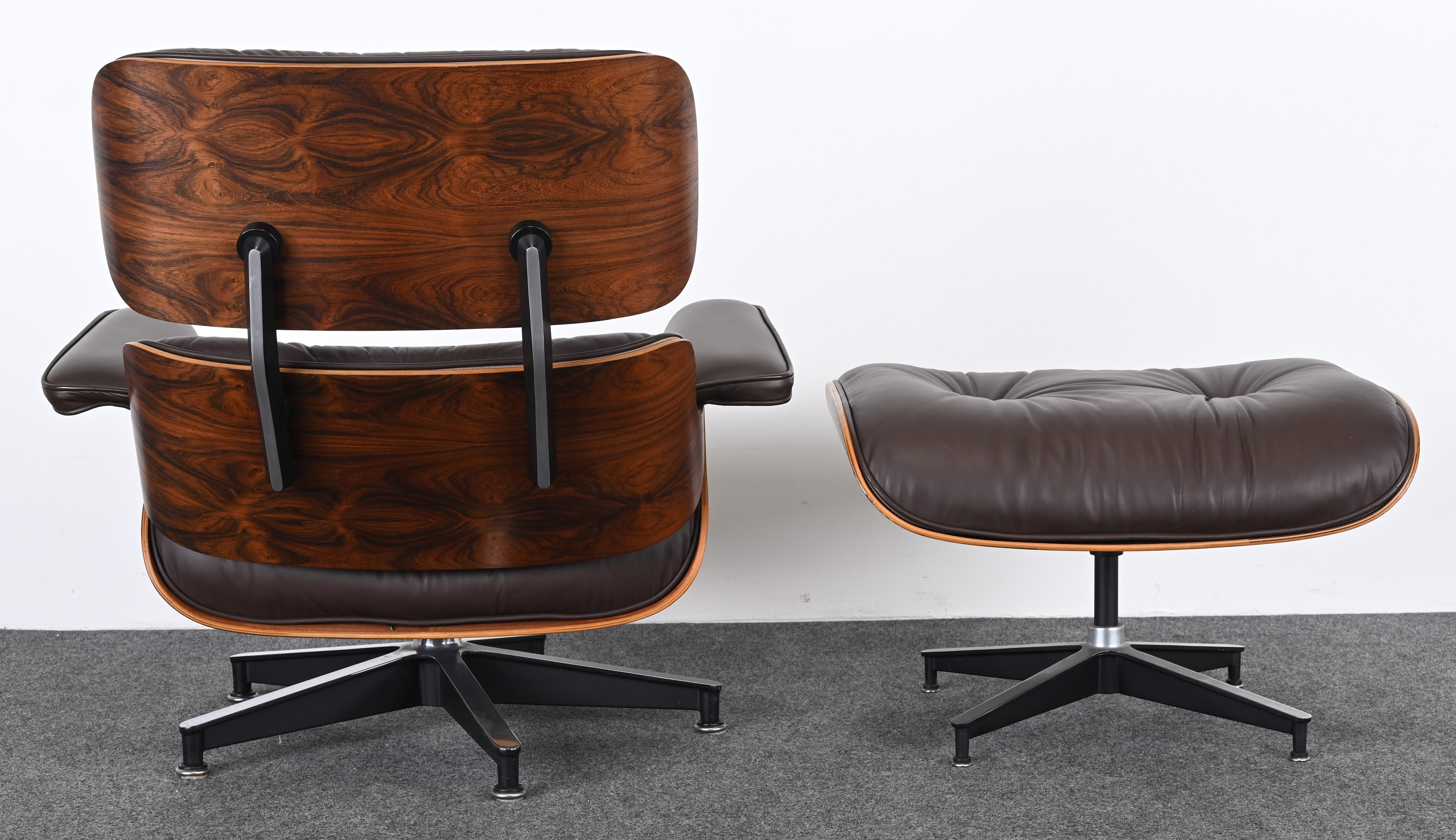 Charles Eames Lounge Chair and Ottoman in Rosewood and Chocolate Leather, 1977 1