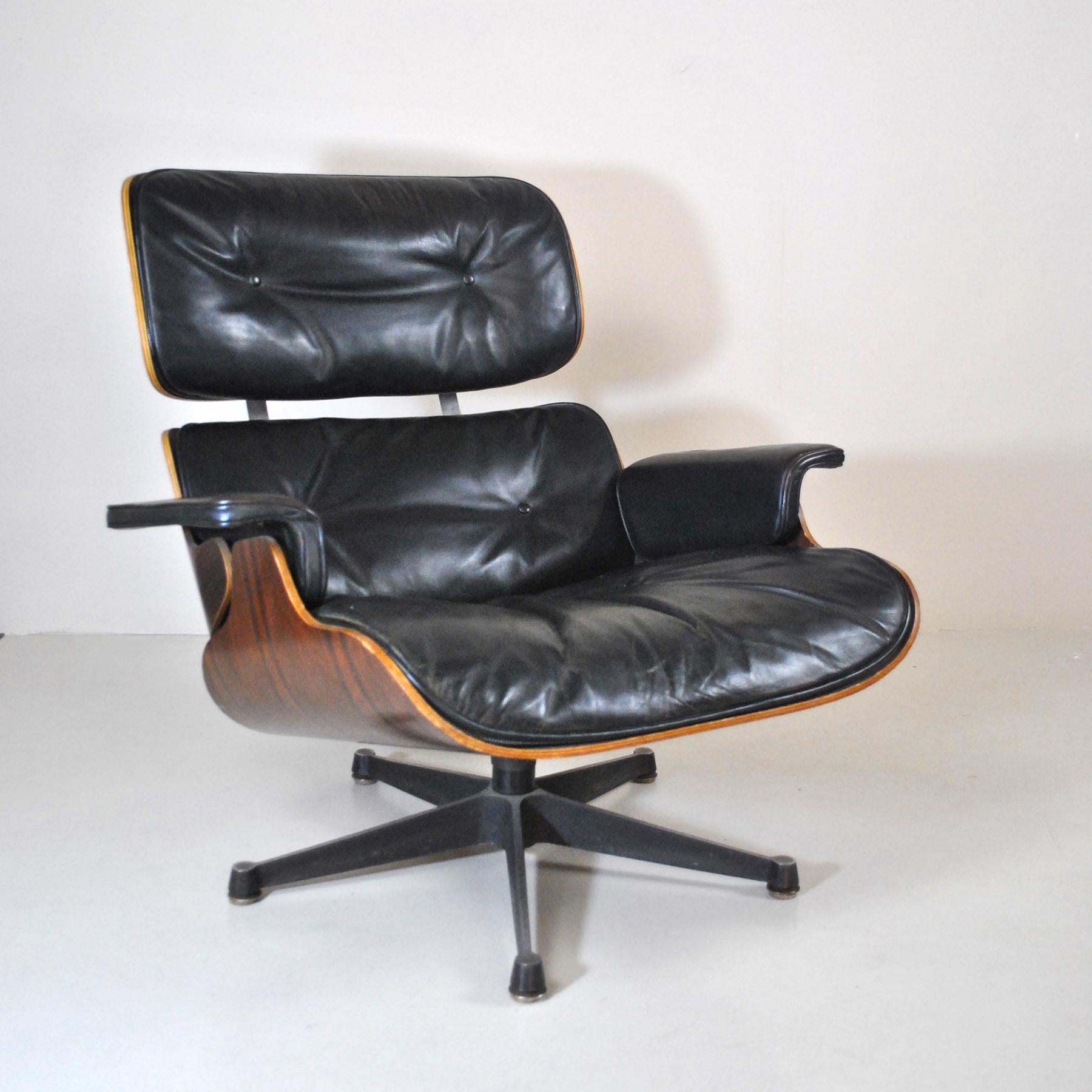 Charles Eames Lounge Chair and Ottomana for Herman Miller 7