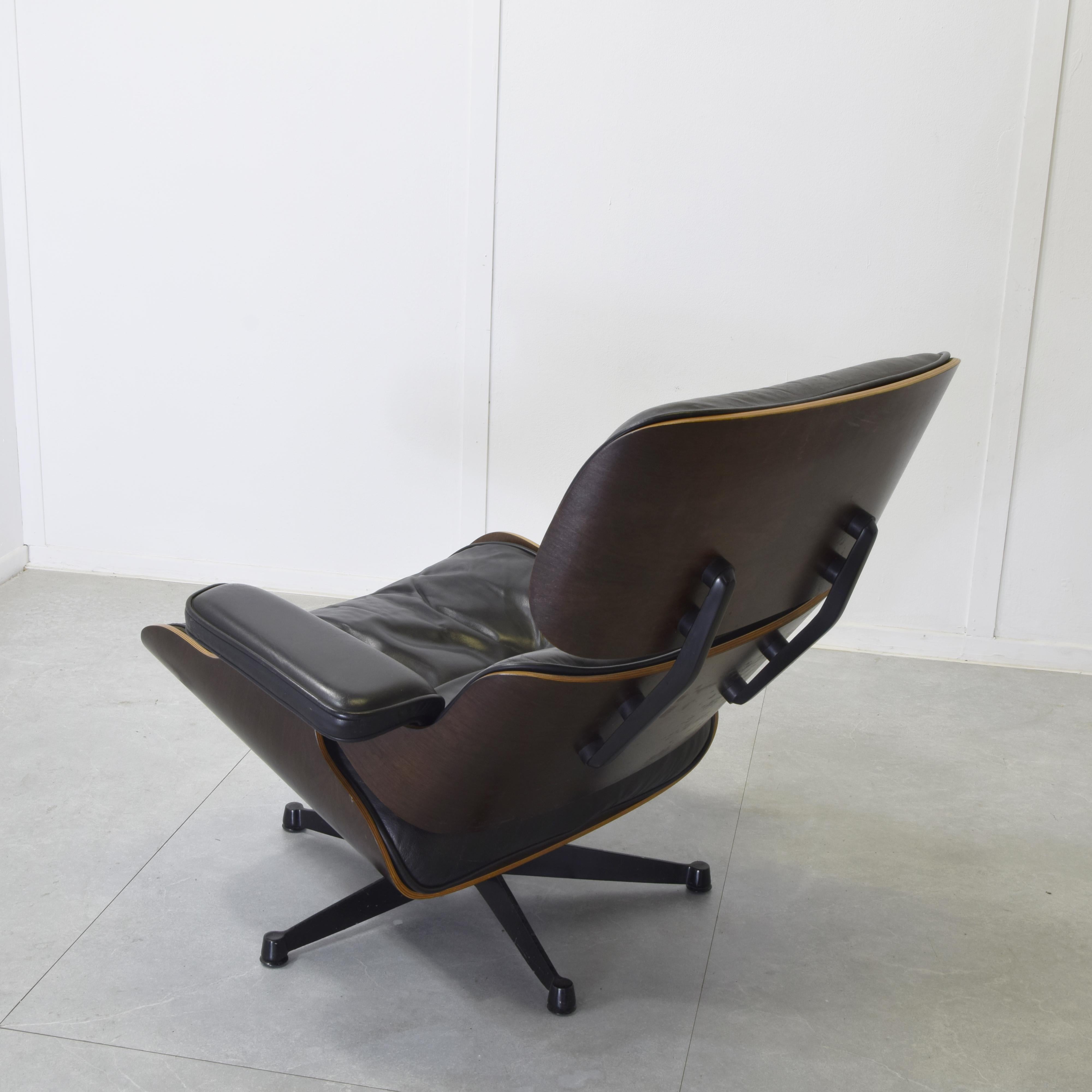 Metallo Sedia da salotto di Charles Eames per Herman Miller anni '70. (prima produzione) in vendita