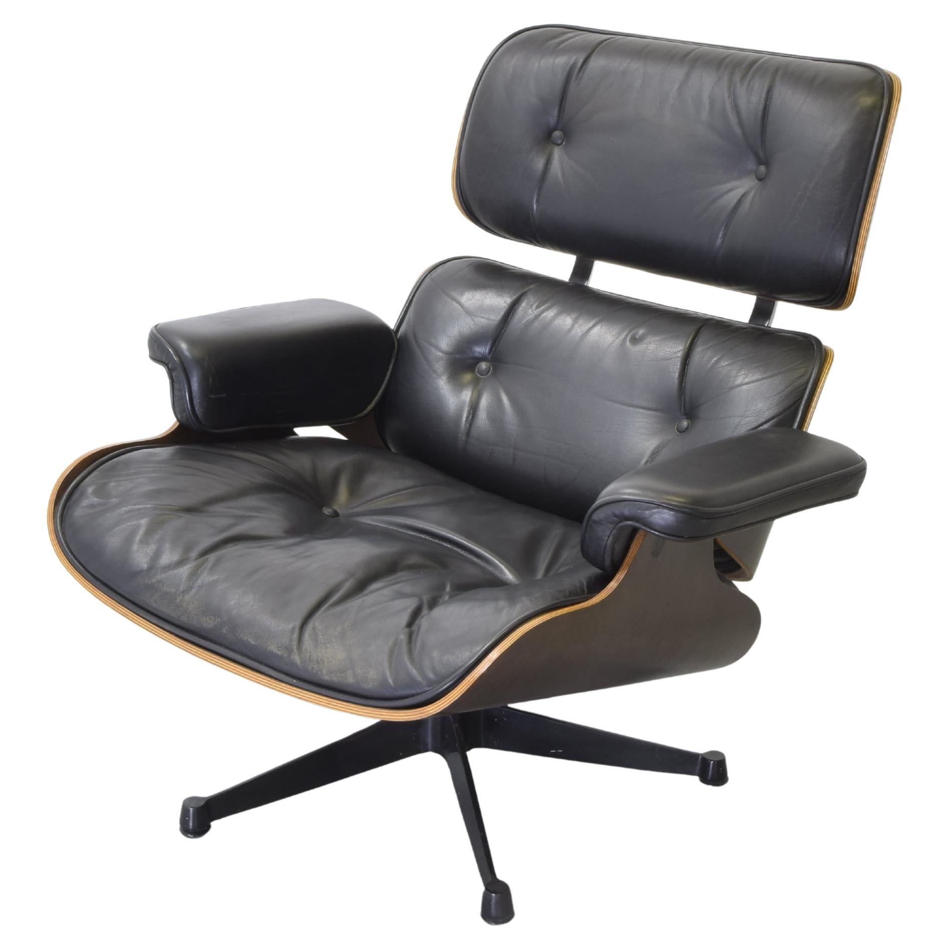 Charles Eames lounge chair for Herman Miller 1970s. (first production ) in vendita
