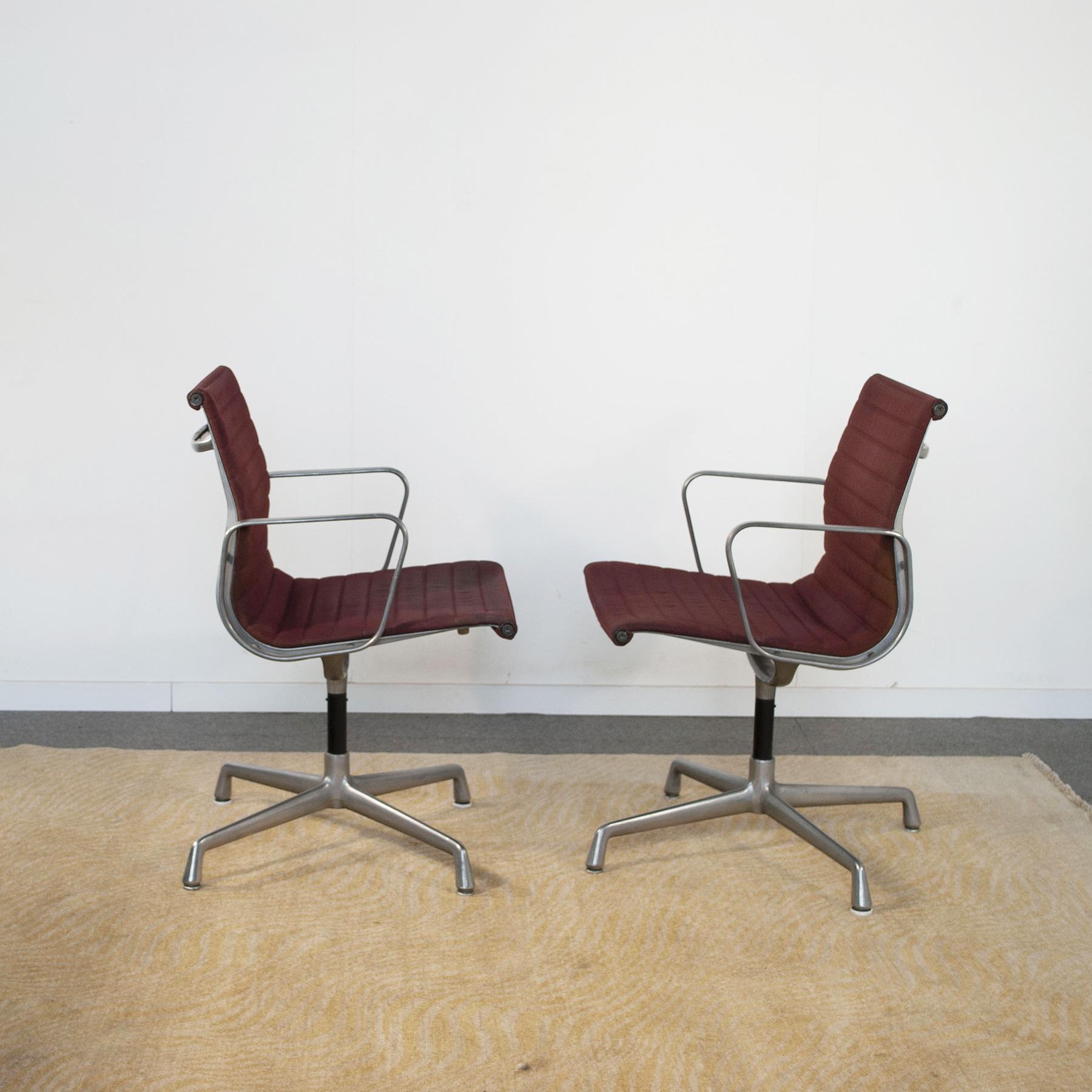 Charles Eames Lounge Chairs for Herman Miller For Sale 1