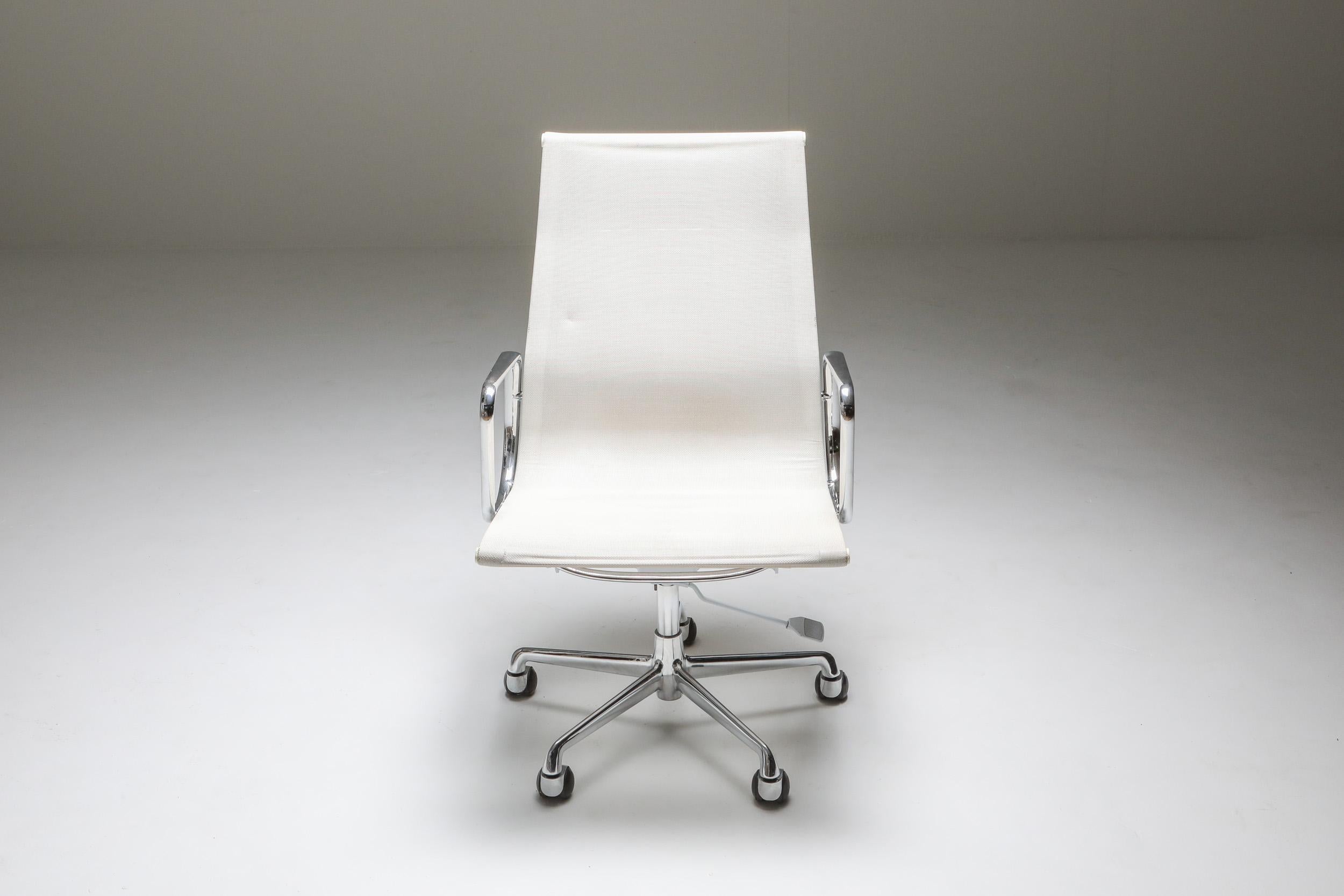 Charles Eames Office Chair 3