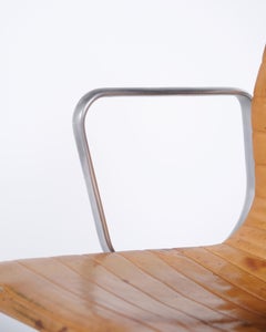 Charles Eames Office Chair Model EA 117 in Aluminium and Cognac Leather, Vitra